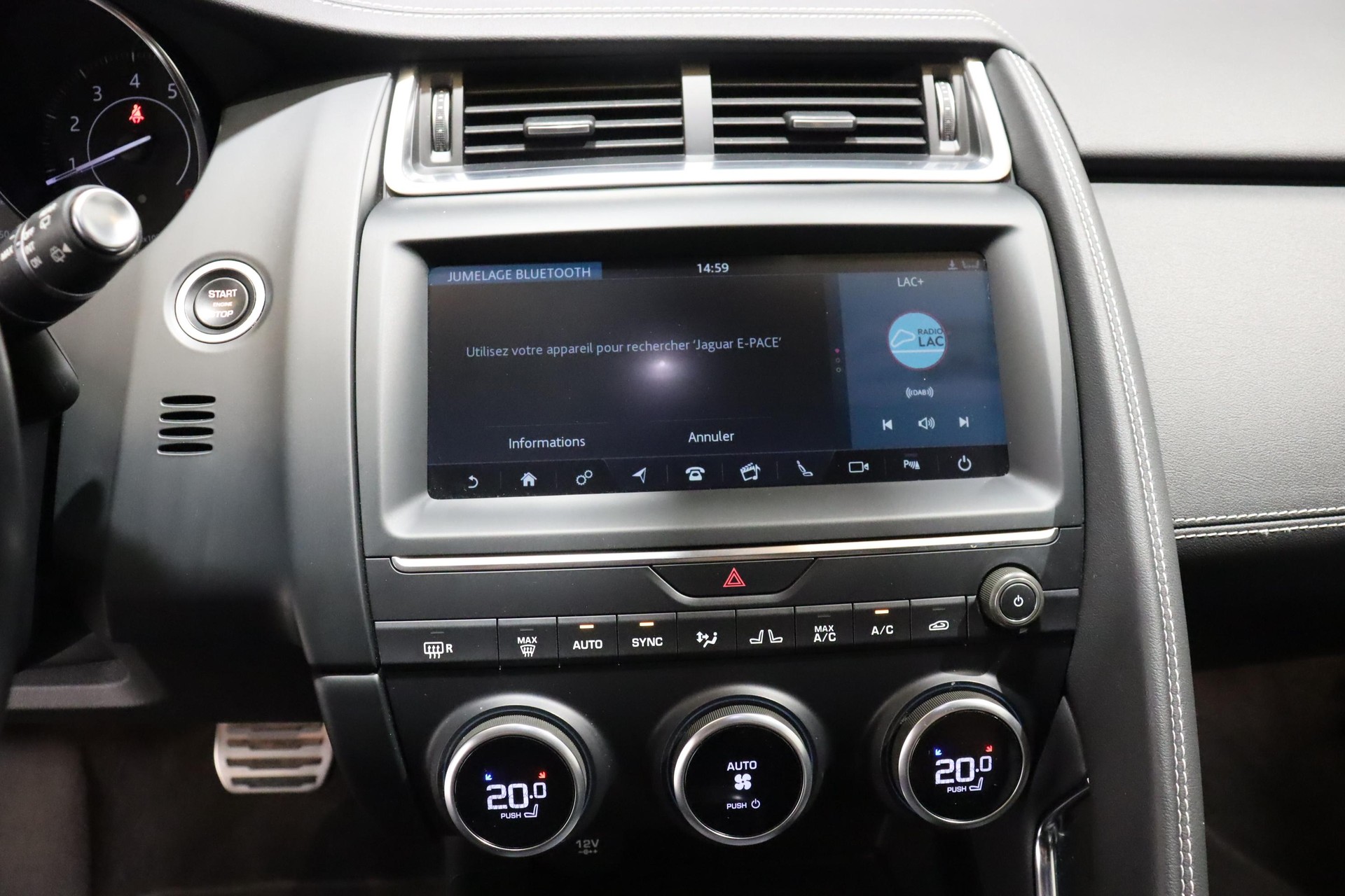 JAGUAR E-Pace 2.0 T 200 R-Dynamic S AWD-image-11