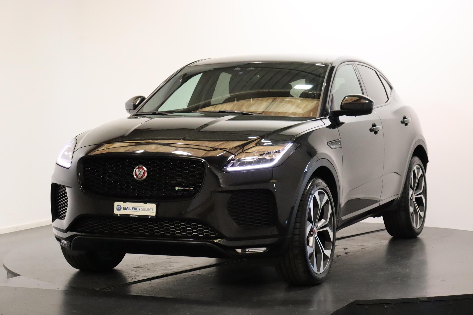 JAGUAR E-Pace 2.0 T 200 R-Dynamic S AWD-image-12