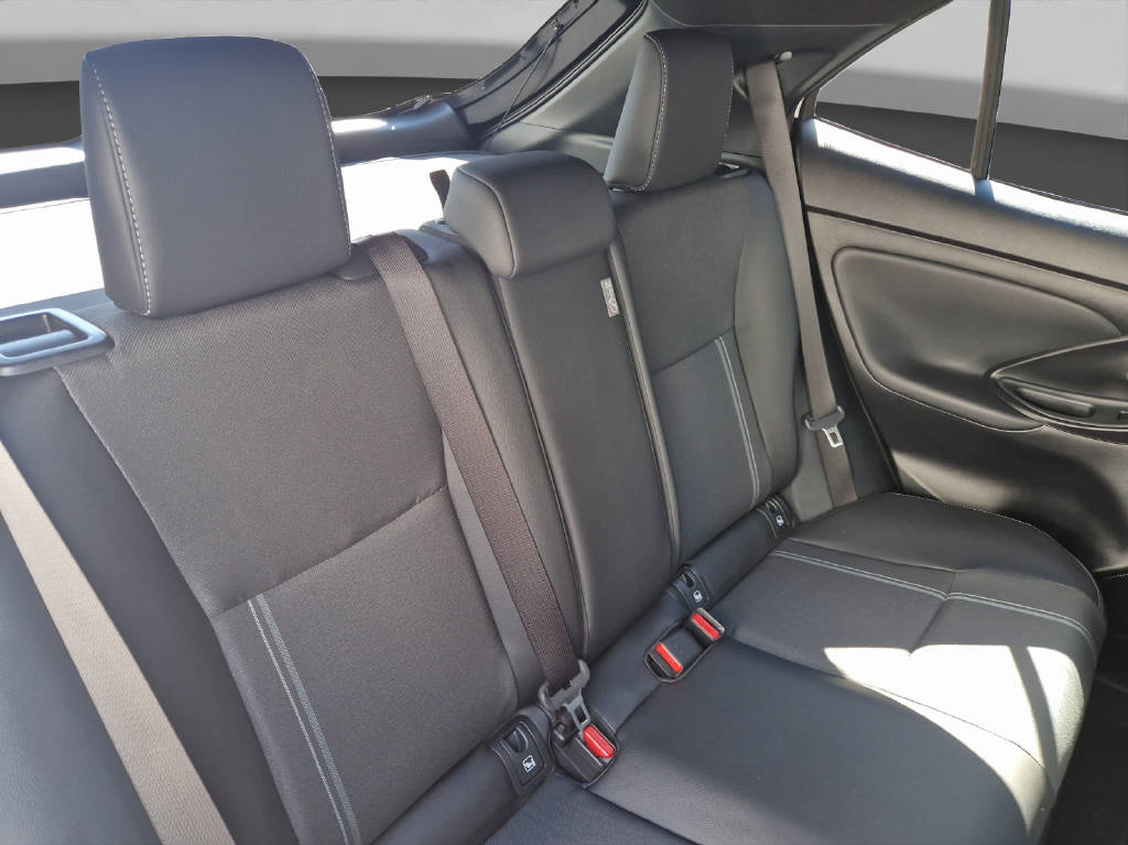 TOYOTA Yaris Cross 1.5 VVT-i HSD Prem 47403/000-image-12