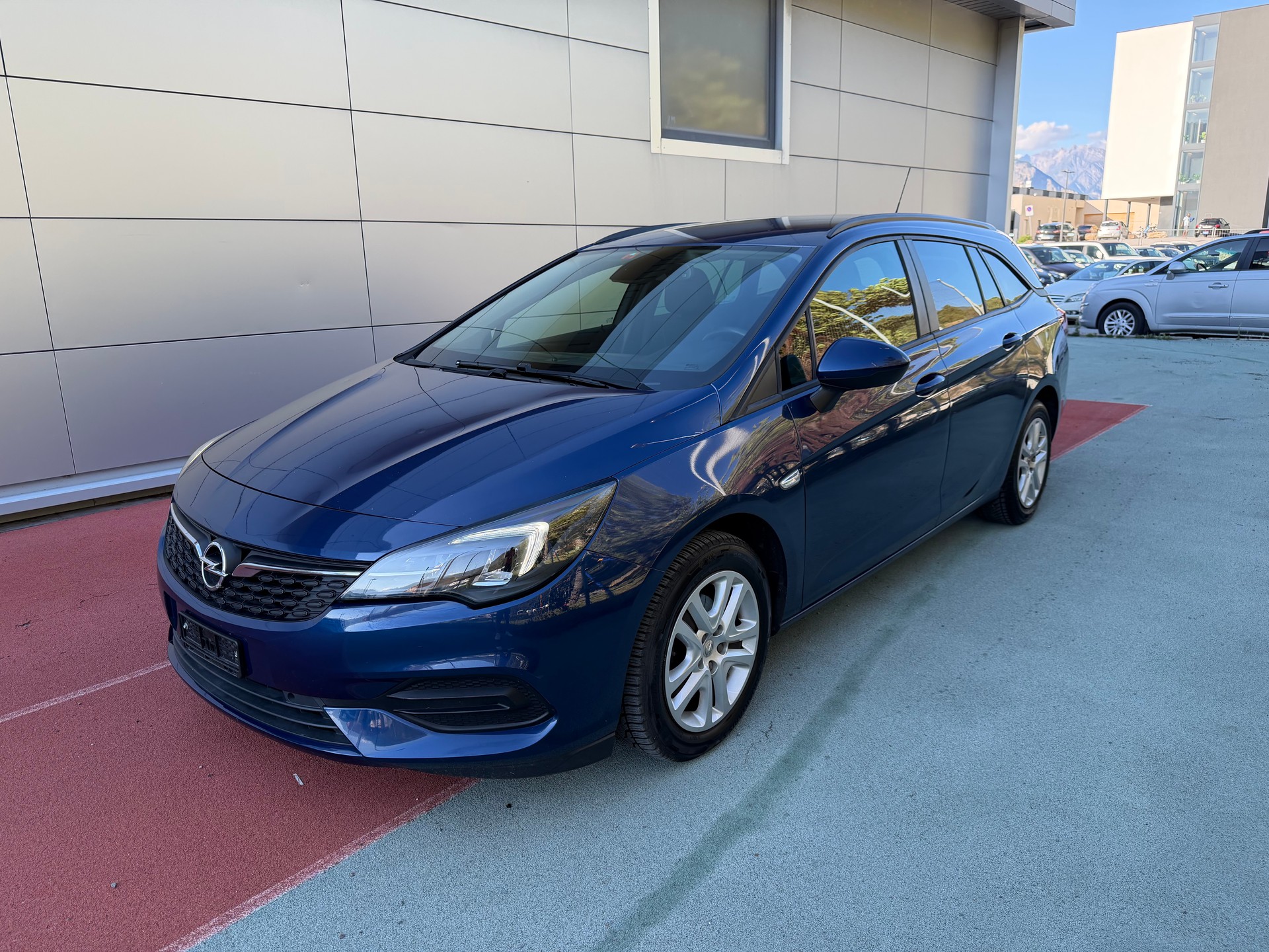 OPEL Astra Sports Tourer 1.2i Turbo GS-Line-image-0
