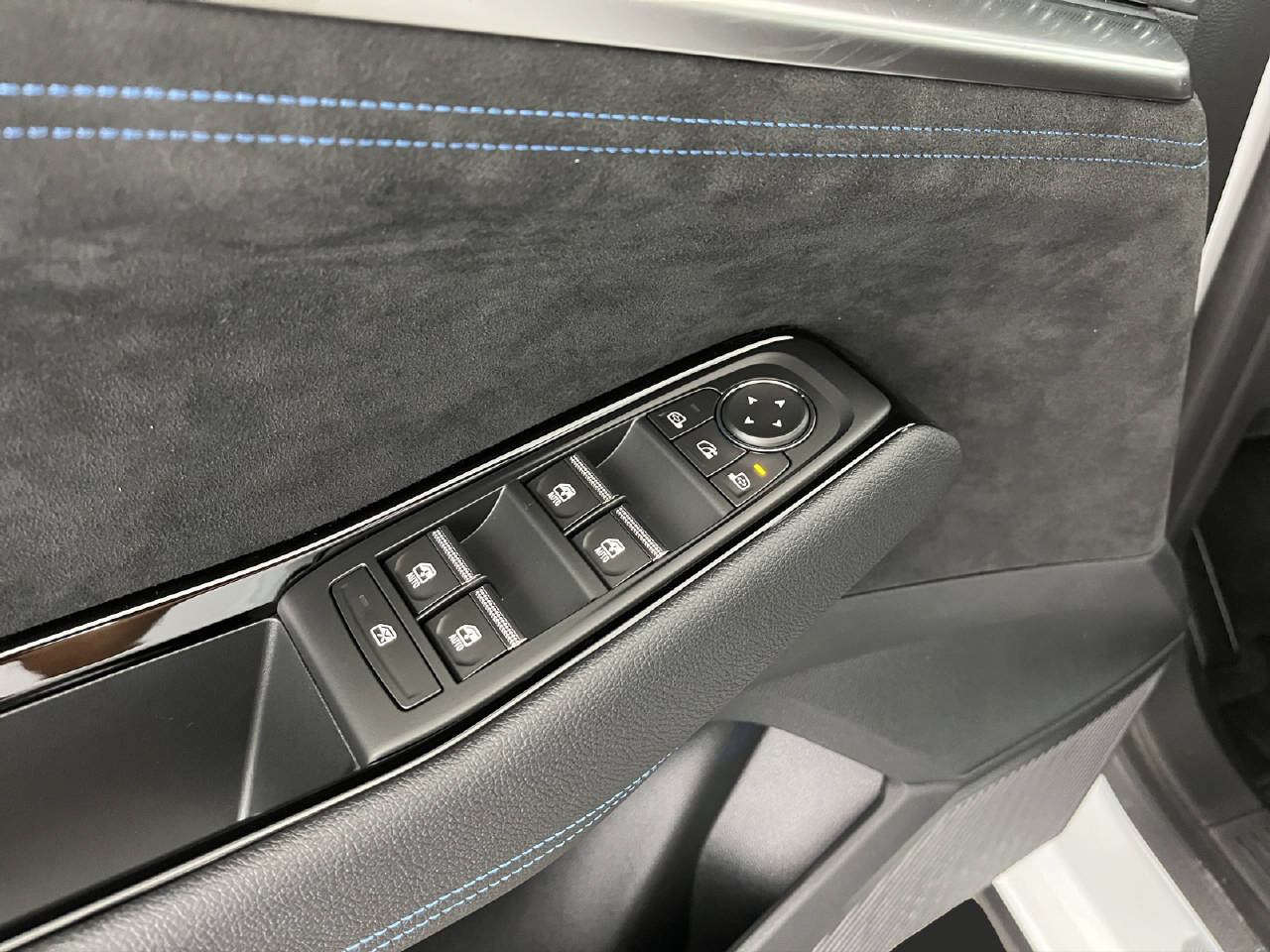 RENAULT Austral 1.2 E-Tech esprit Alpine-image-13