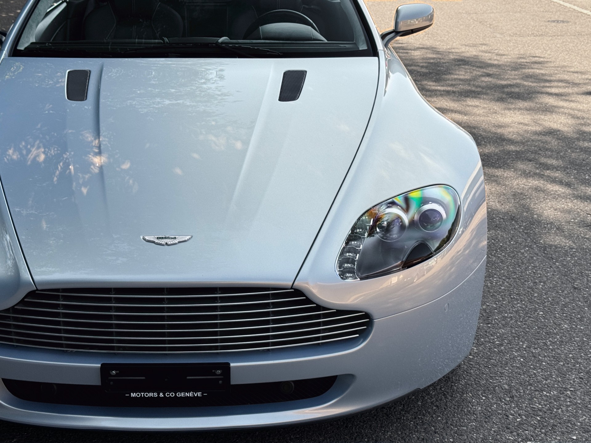 ASTON MARTIN V8 Vantage 4.7 Sportshift-image-8