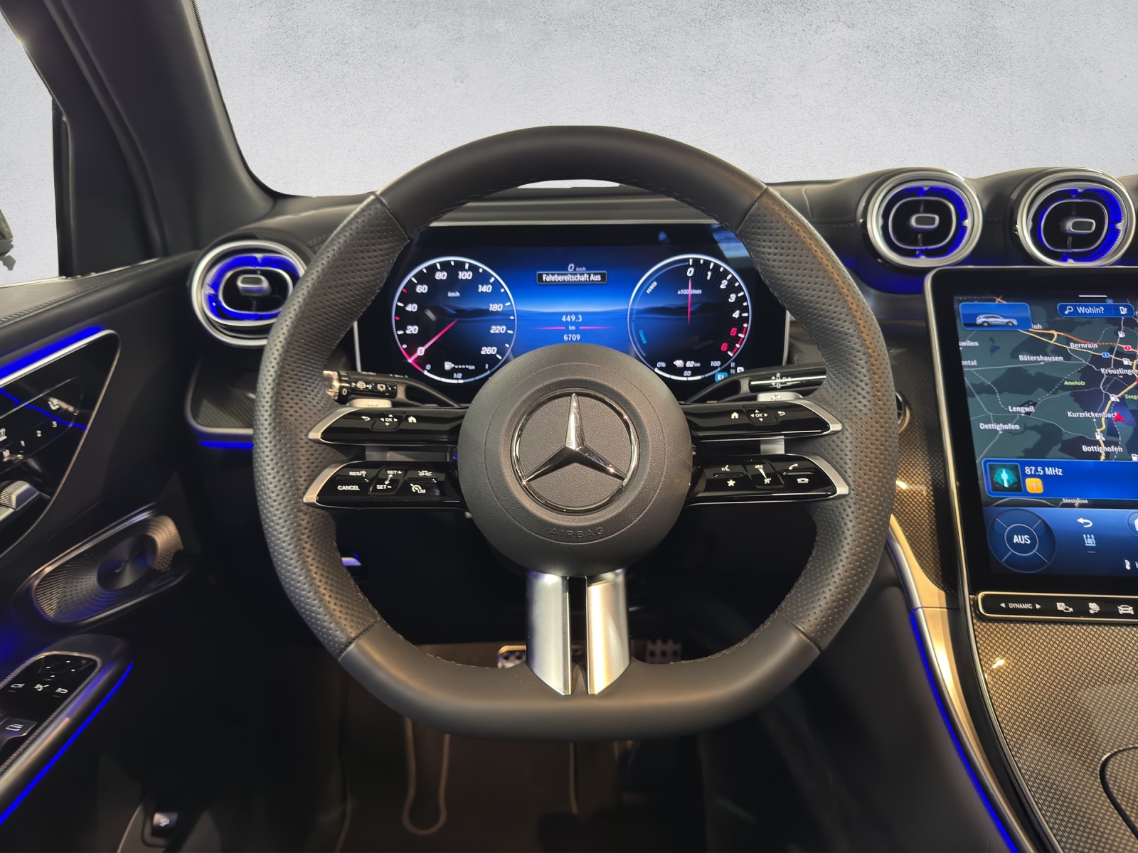 MERCEDES-BENZ GLC 300 de AMG Line 4Matic EQ Star-image-12