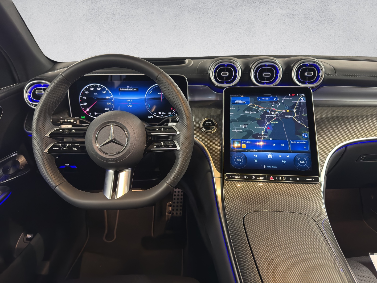 MERCEDES-BENZ GLC 300 de AMG Line 4Matic EQ Star-image-14