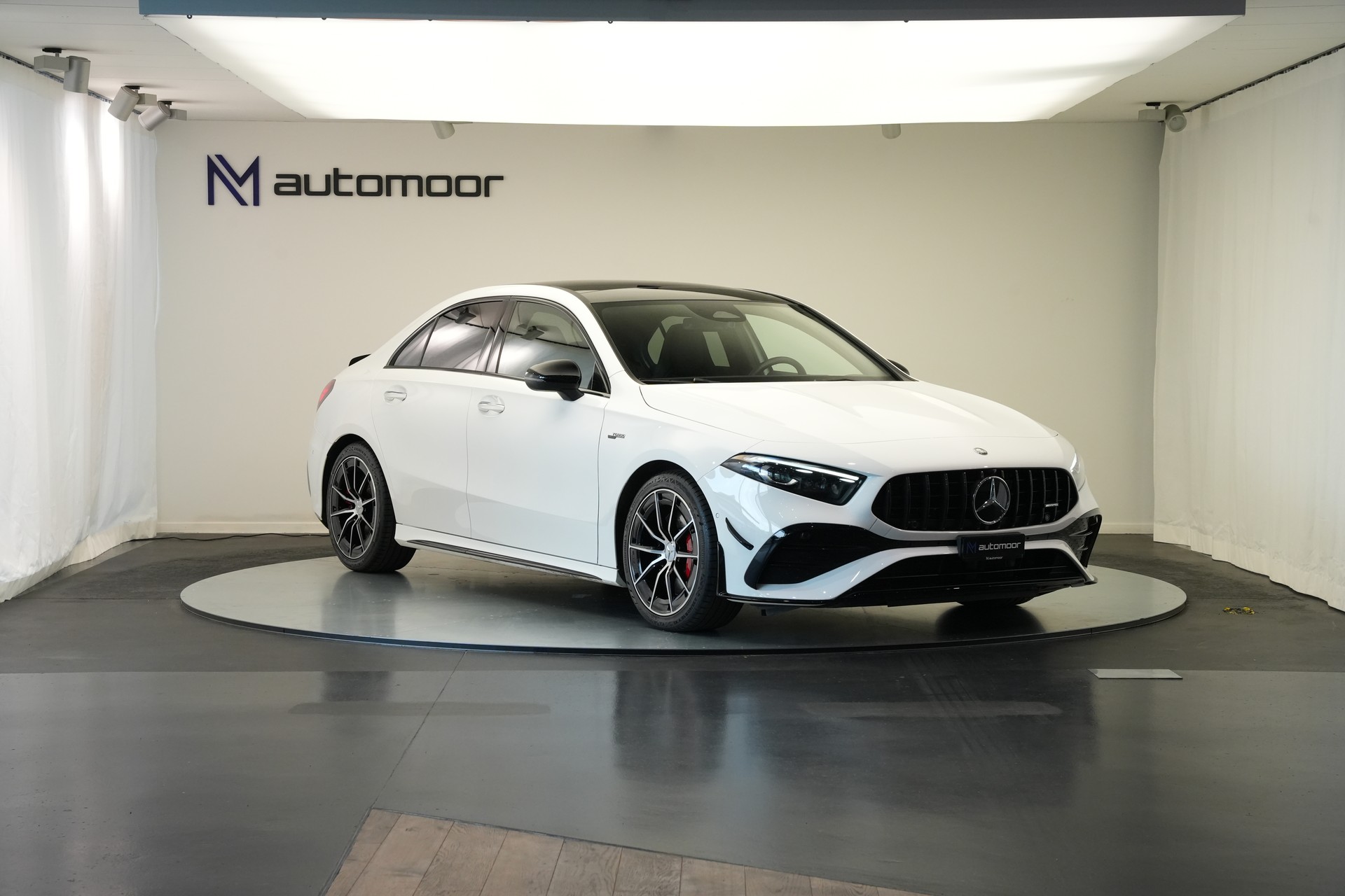 MERCEDES-BENZ A AMG 35 4Matic+ 8G-DCT *Performance Sitze* *Facelift*-image-2