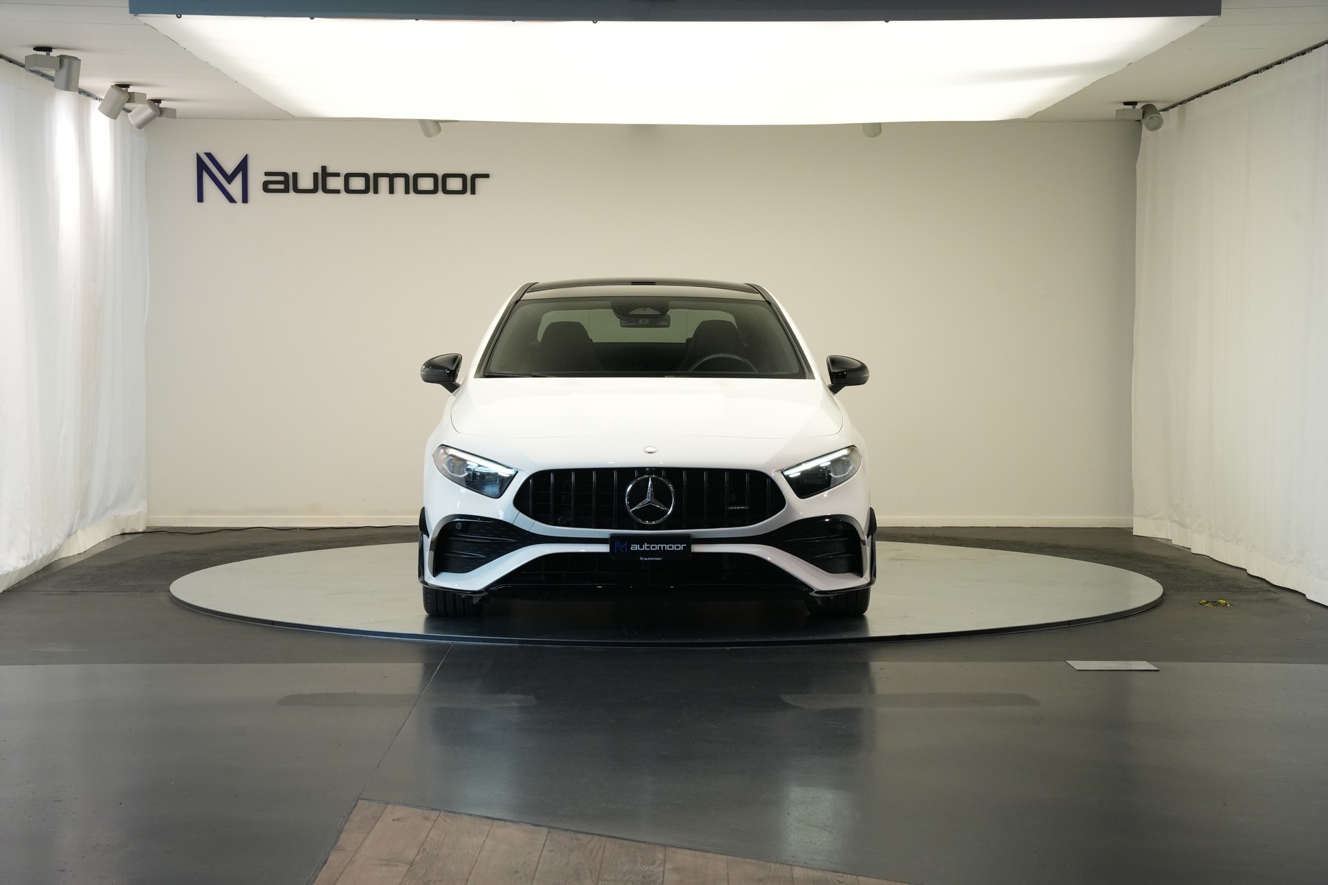 MERCEDES-BENZ A AMG 35 4Matic+ 8G-DCT *Performance Sitze* *Facelift*-image-1