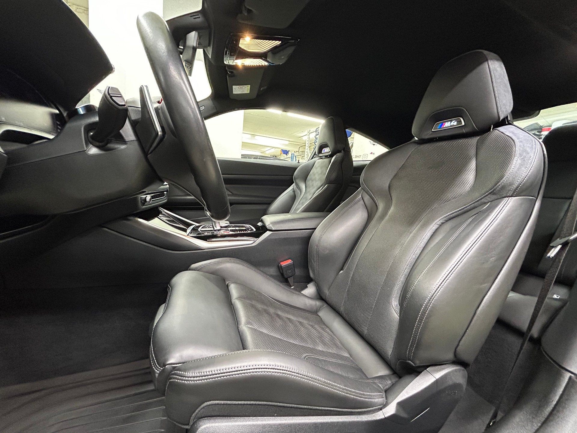 BMW M4 Competition xDrive-image-1