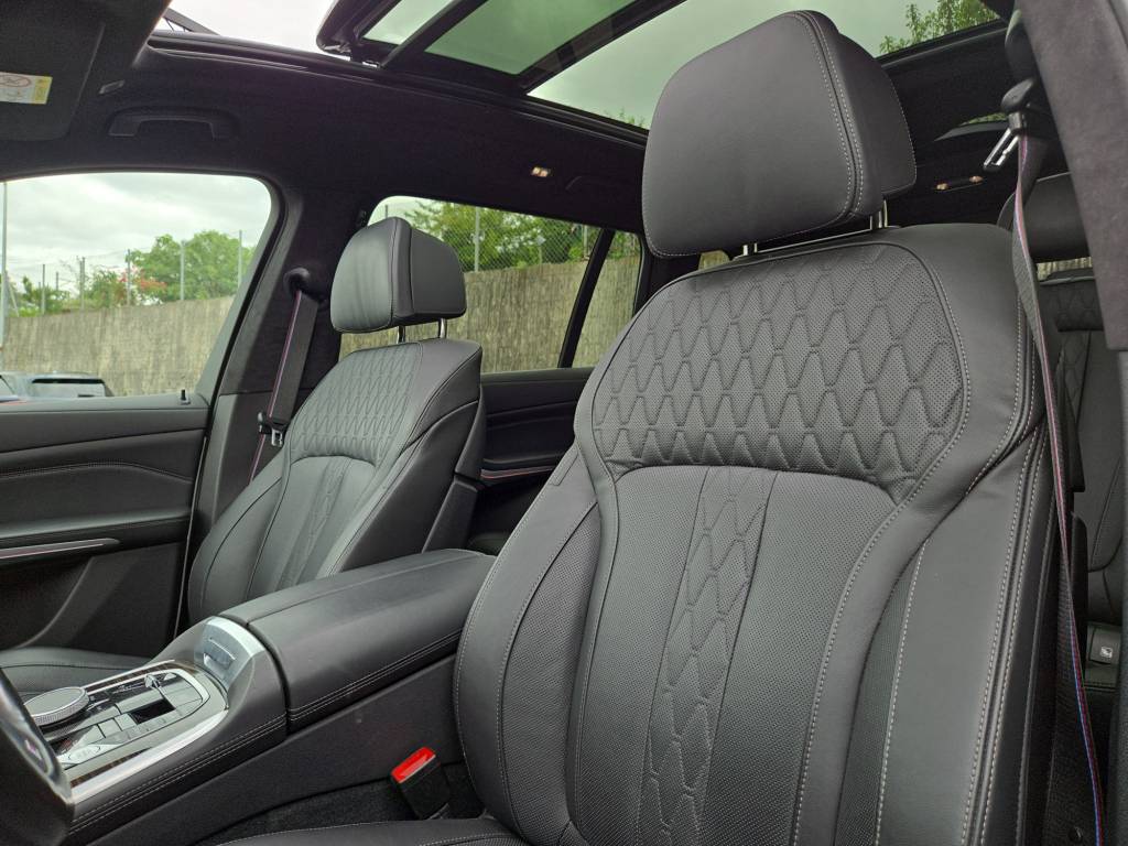 BMW X7 xDrive 48V 40d M Sport Pro Steptronic-image-10