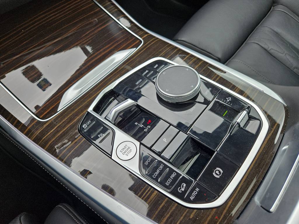 BMW X7 xDrive 48V 40d M Sport Pro Steptronic-image-11