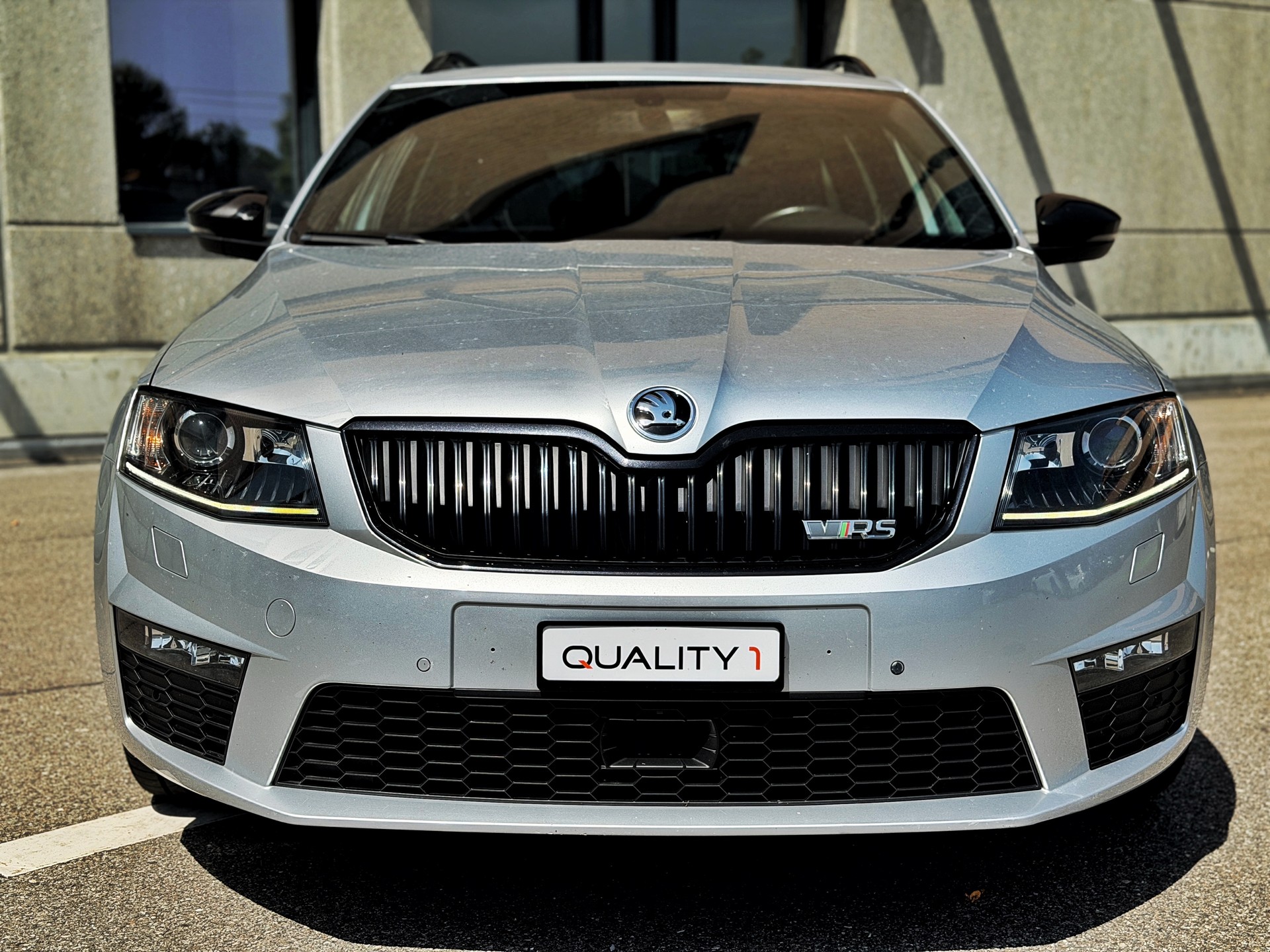 SKODA Octavia Combi 2.0 TDI RS 4x4 DSG-image-4