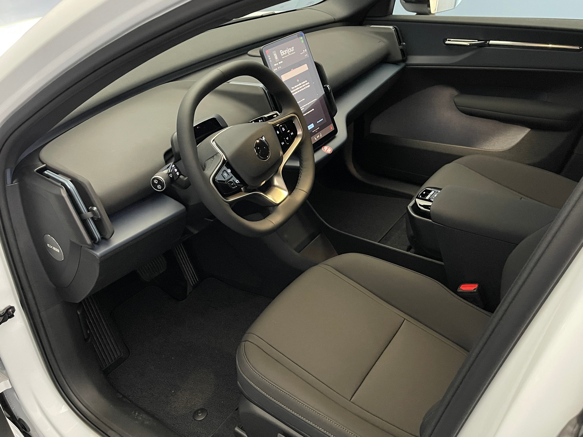 VOLVO EX30 E60 Core Core-image-10