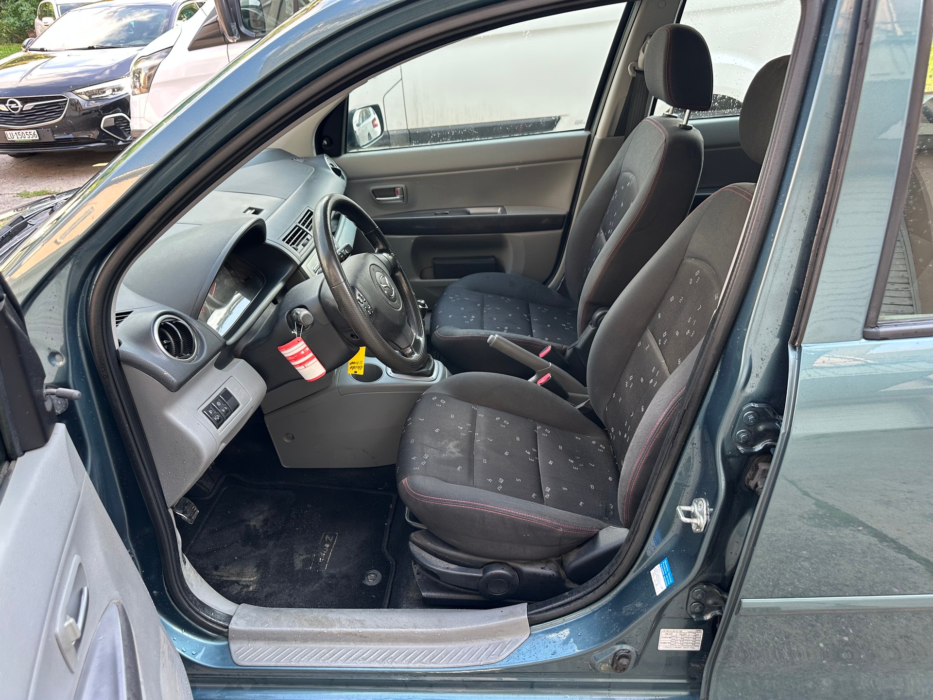 MAZDA 2 1.4i 16V Confort-image-9