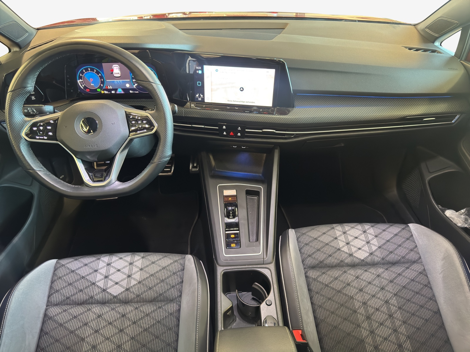 VW Golf 1.5 eTSI mHEV ACT R-Line DSG-image-8