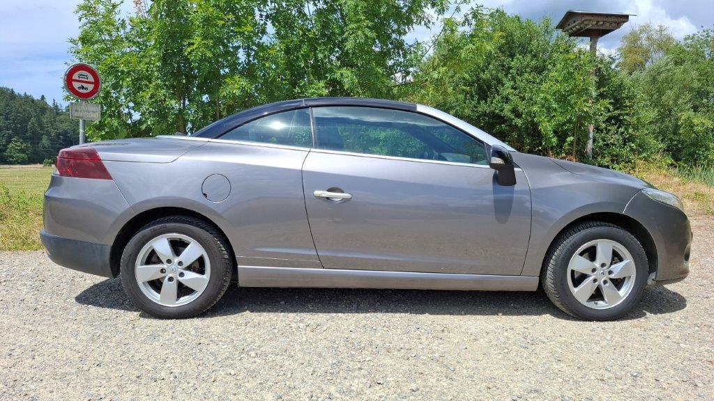 RENAULT Mégane CC 1.4 16V Turbo Dynamique-image-4