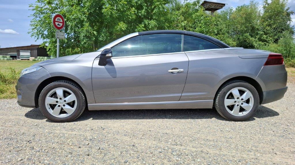 RENAULT Mégane CC 1.4 16V Turbo Dynamique-image-3