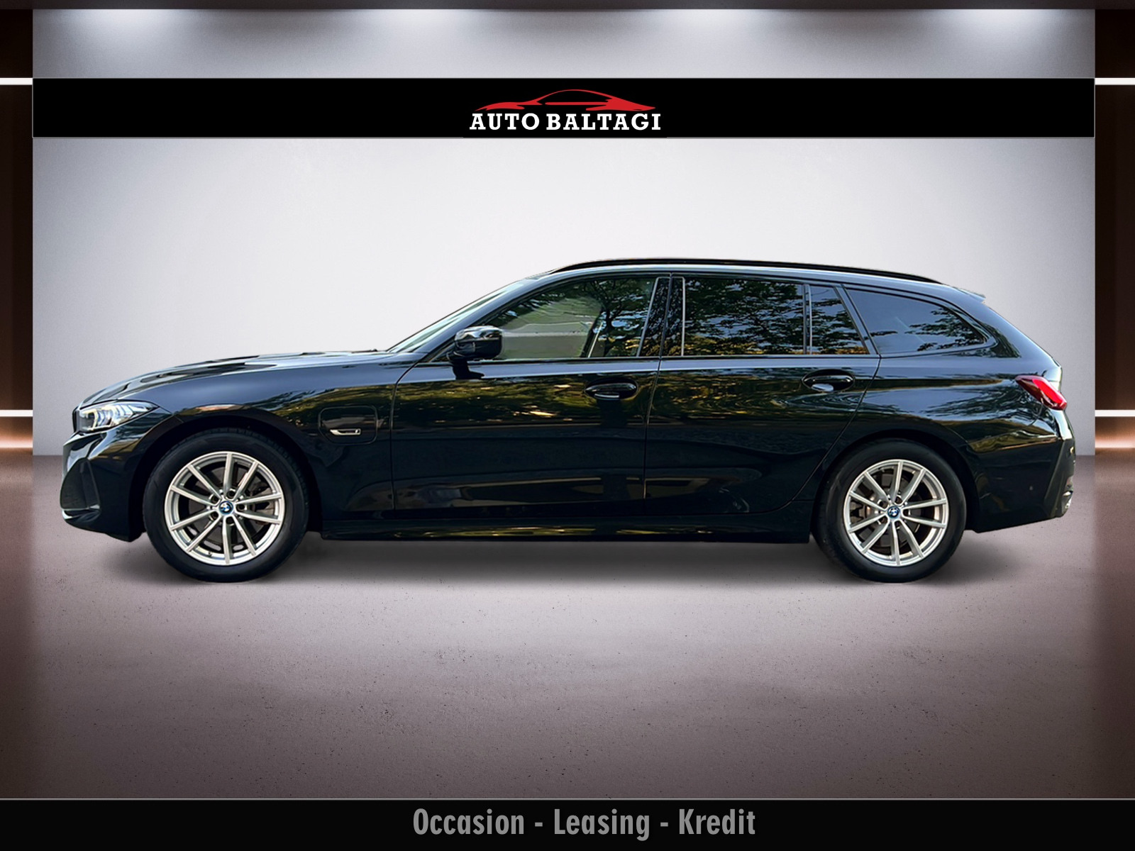 BMW 320e xDrive Touring Steptronic-image-12