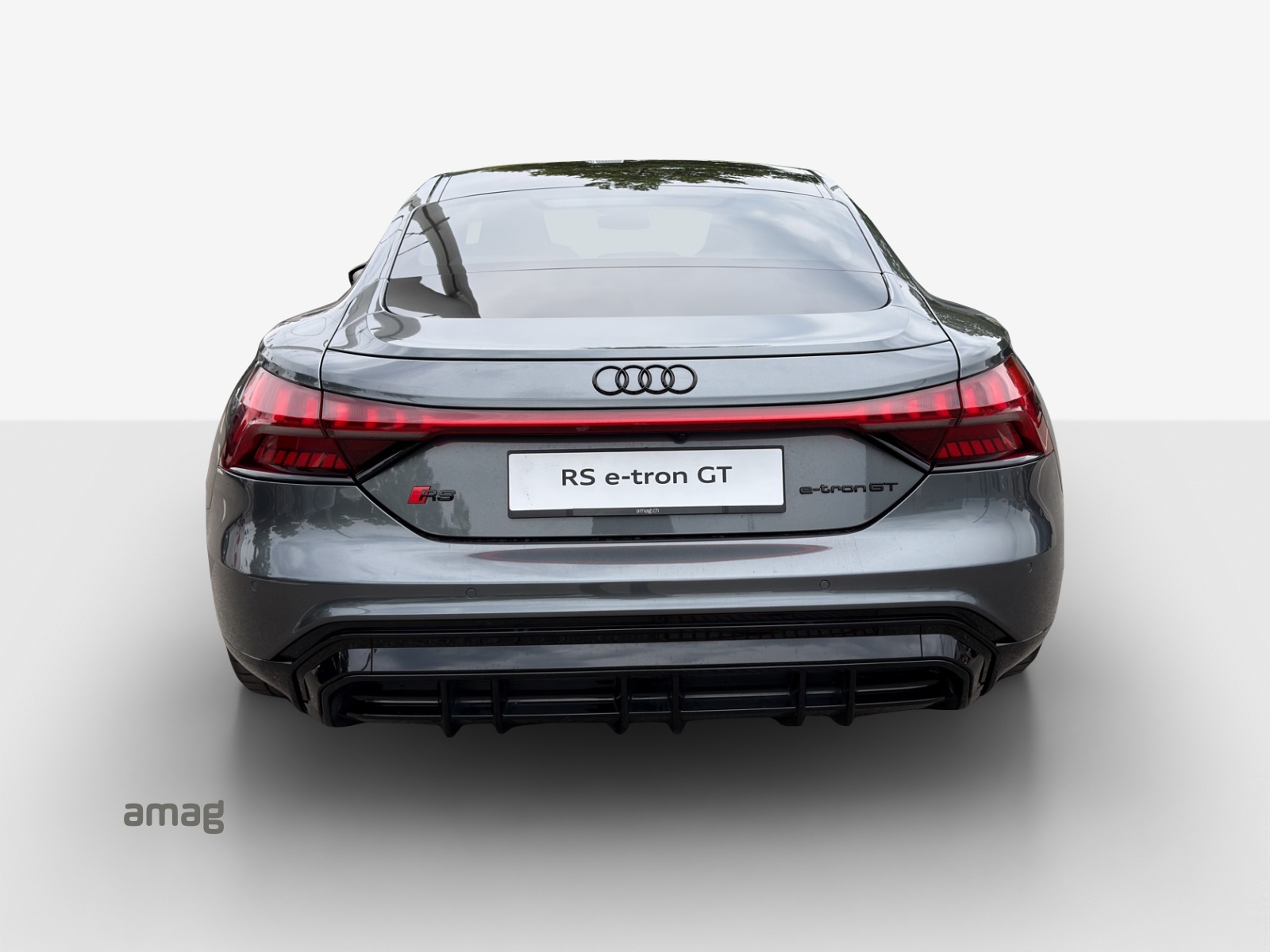 AUDI RS e-tron GT quattro-image-4