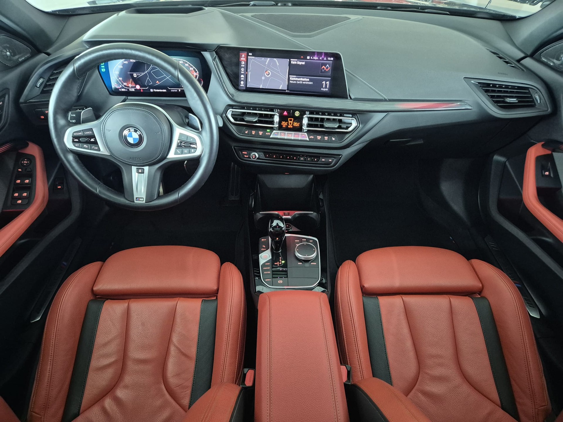 BMW M135i xDrive Steptronic-image-29
