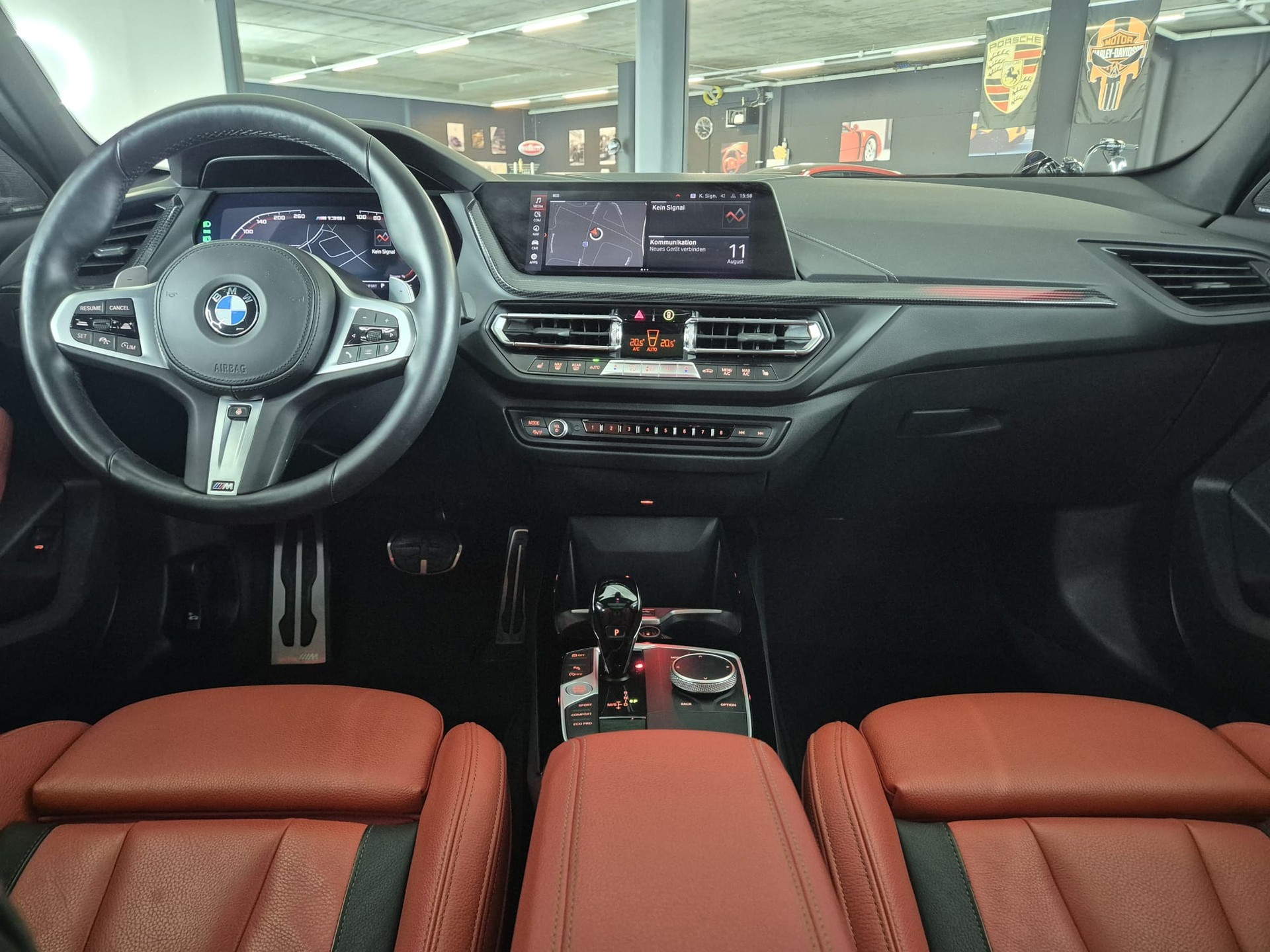 BMW M135i xDrive Steptronic-image-30