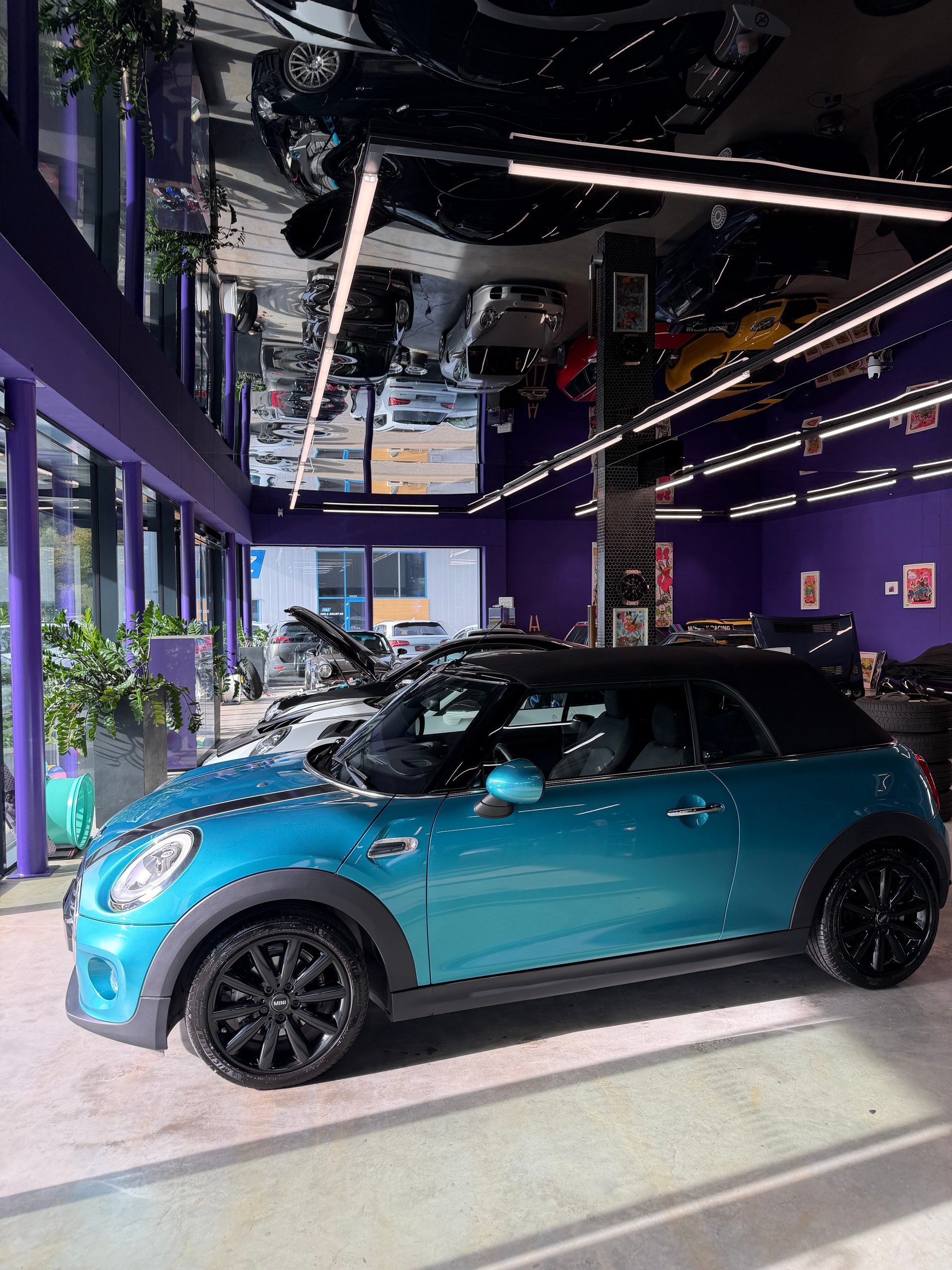 MINI Cooper Cabriolet Steptronic-image-5
