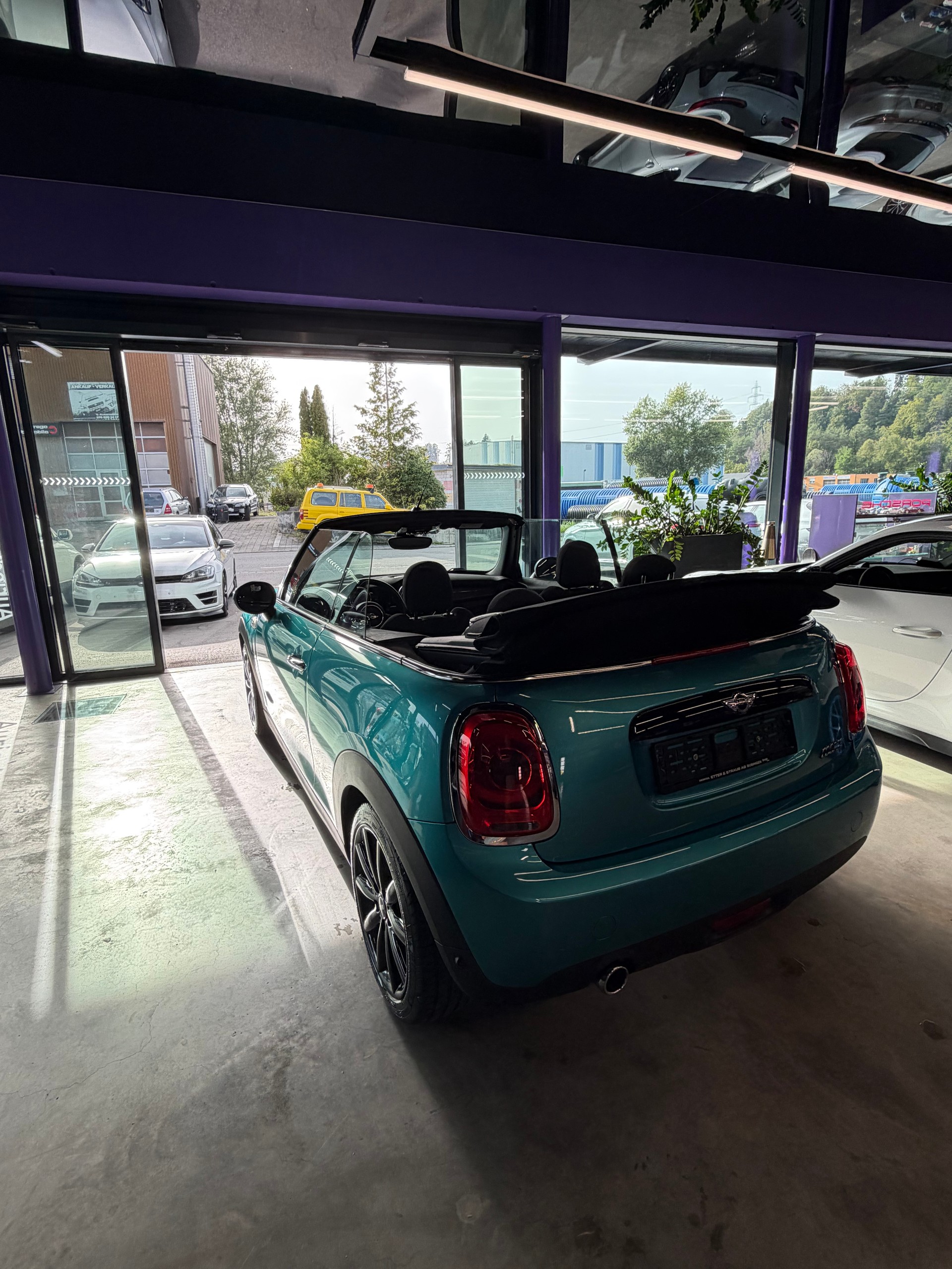 MINI Cooper Cabriolet Steptronic-image-7