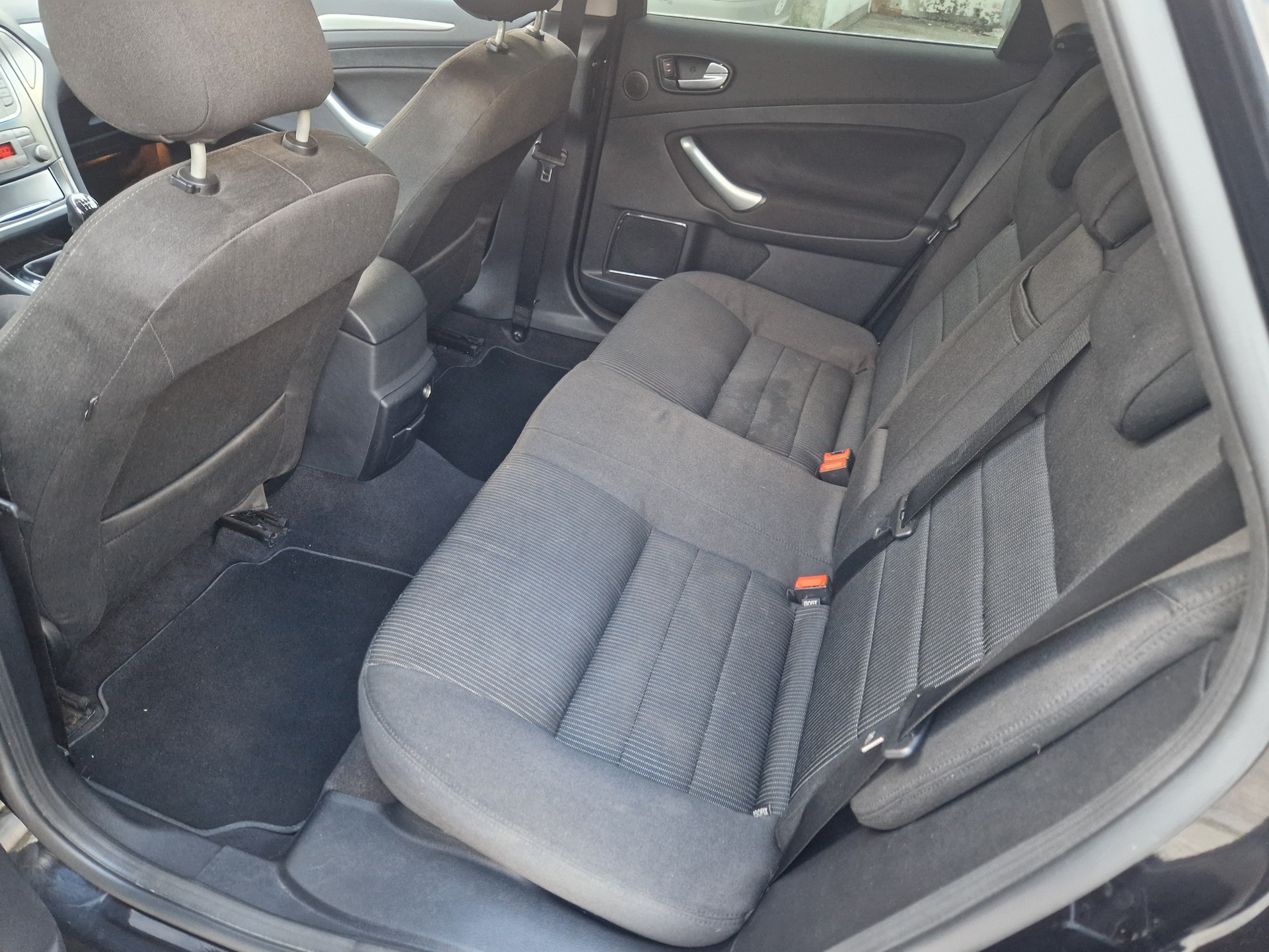 FORD Mondeo 2.5i 20V Titanium S-image-8