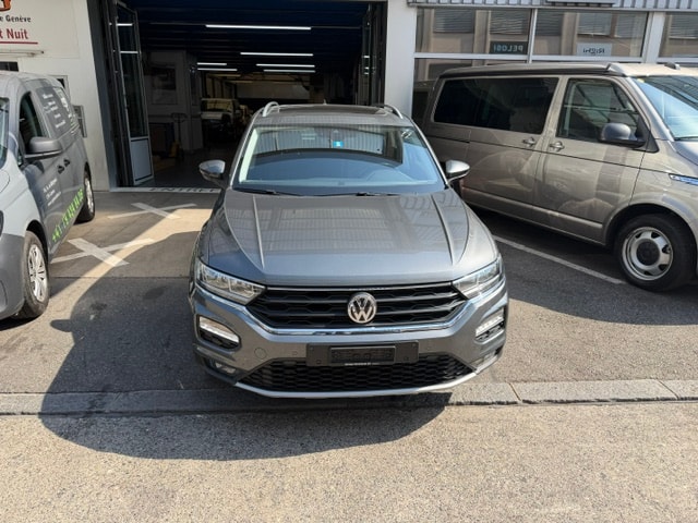 VW T-Roc 2.0 TSI Advance DSG 4Motion-image-0