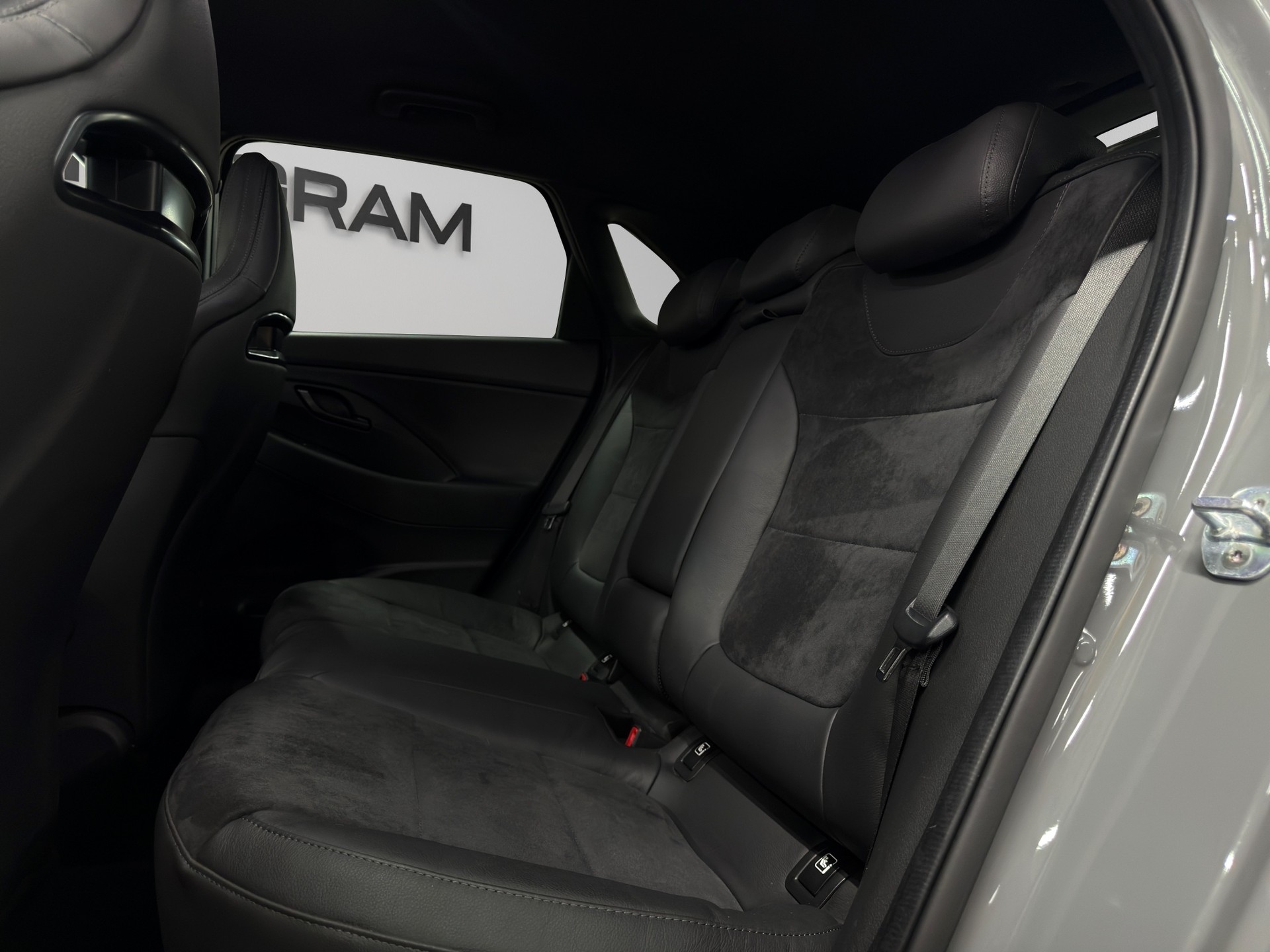 HYUNDAI i30 2.0 T-GDi N-image-23