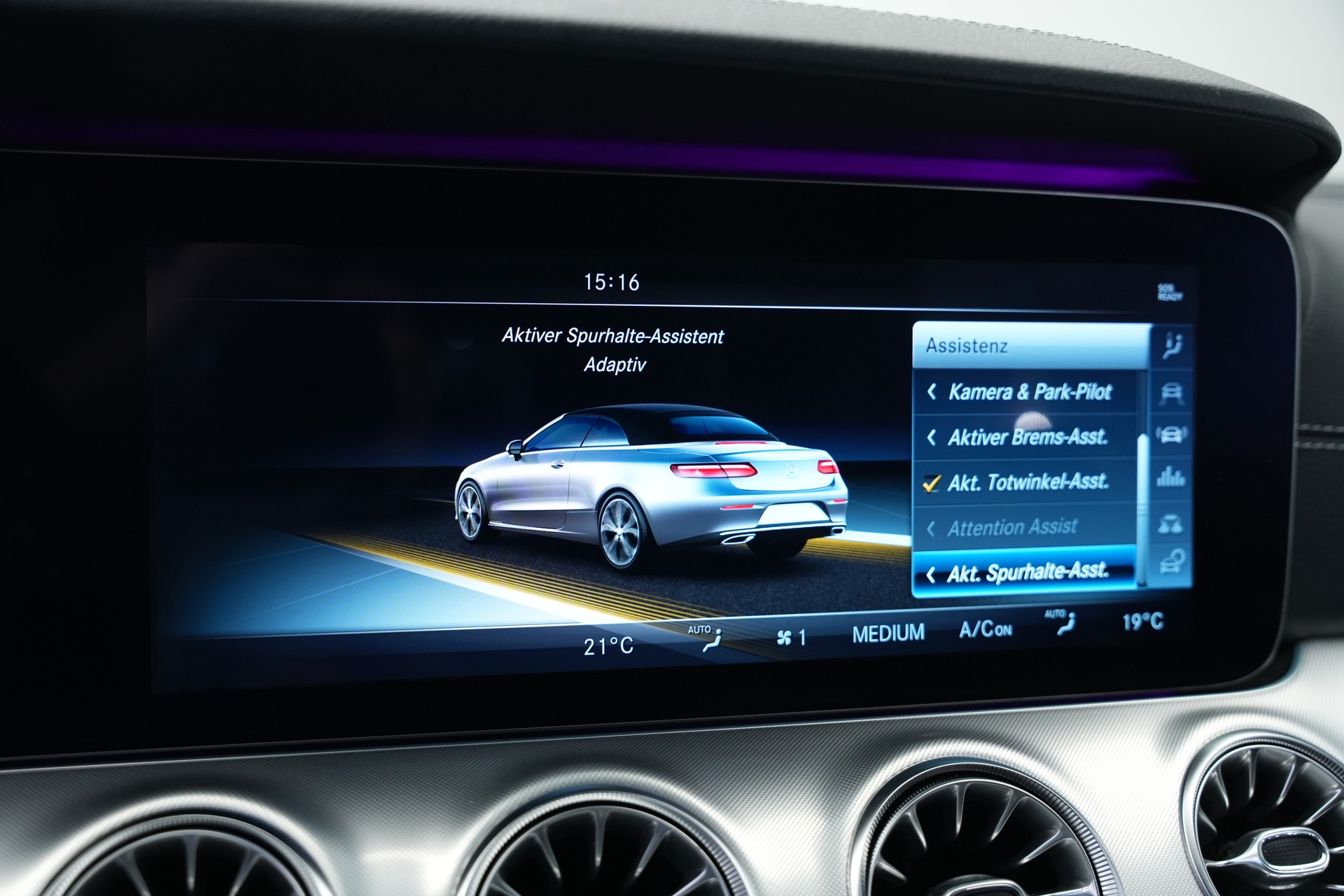 MERCEDES-BENZ E 400 Cabriolet AMG Line 4 Matic 9G-Tronic *20" Aversus* *Burmester*-image-36