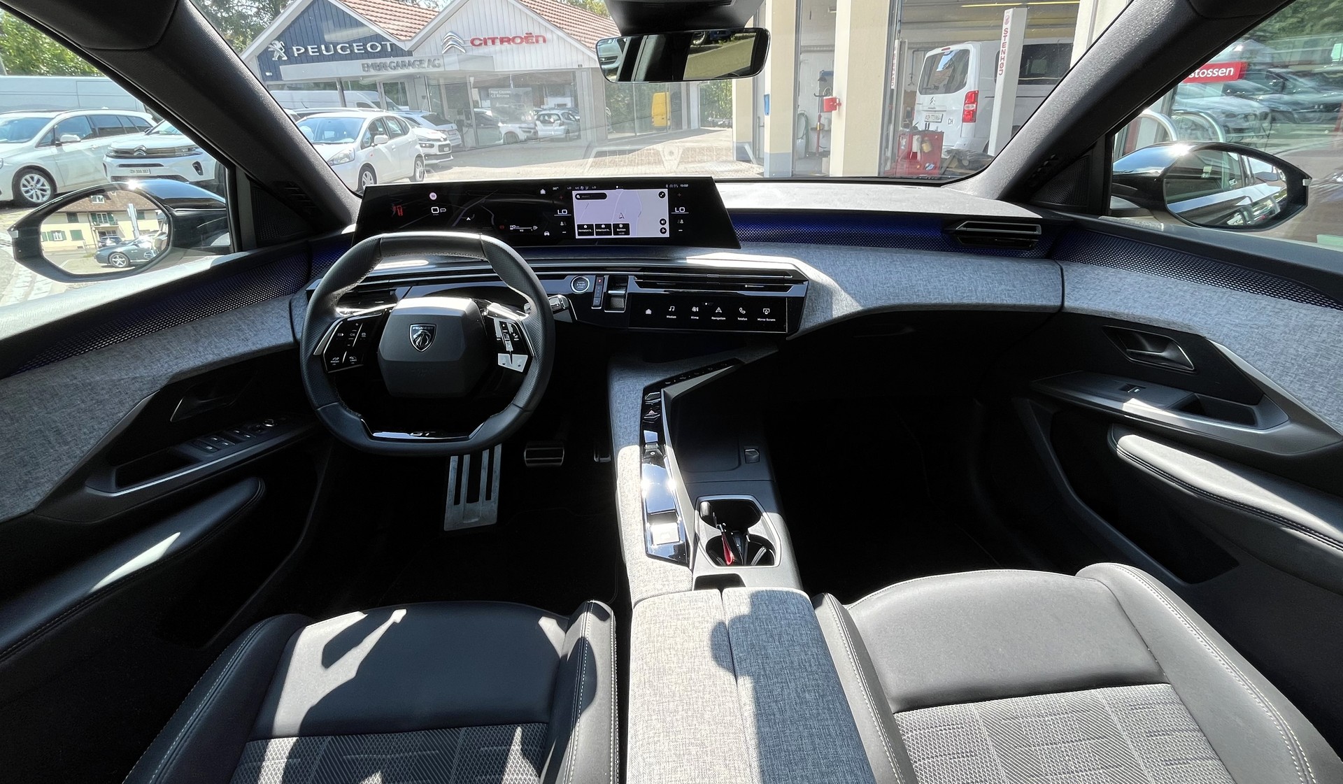 PEUGEOT 5008 145 Hybrid e-DCS6 GT-image-11