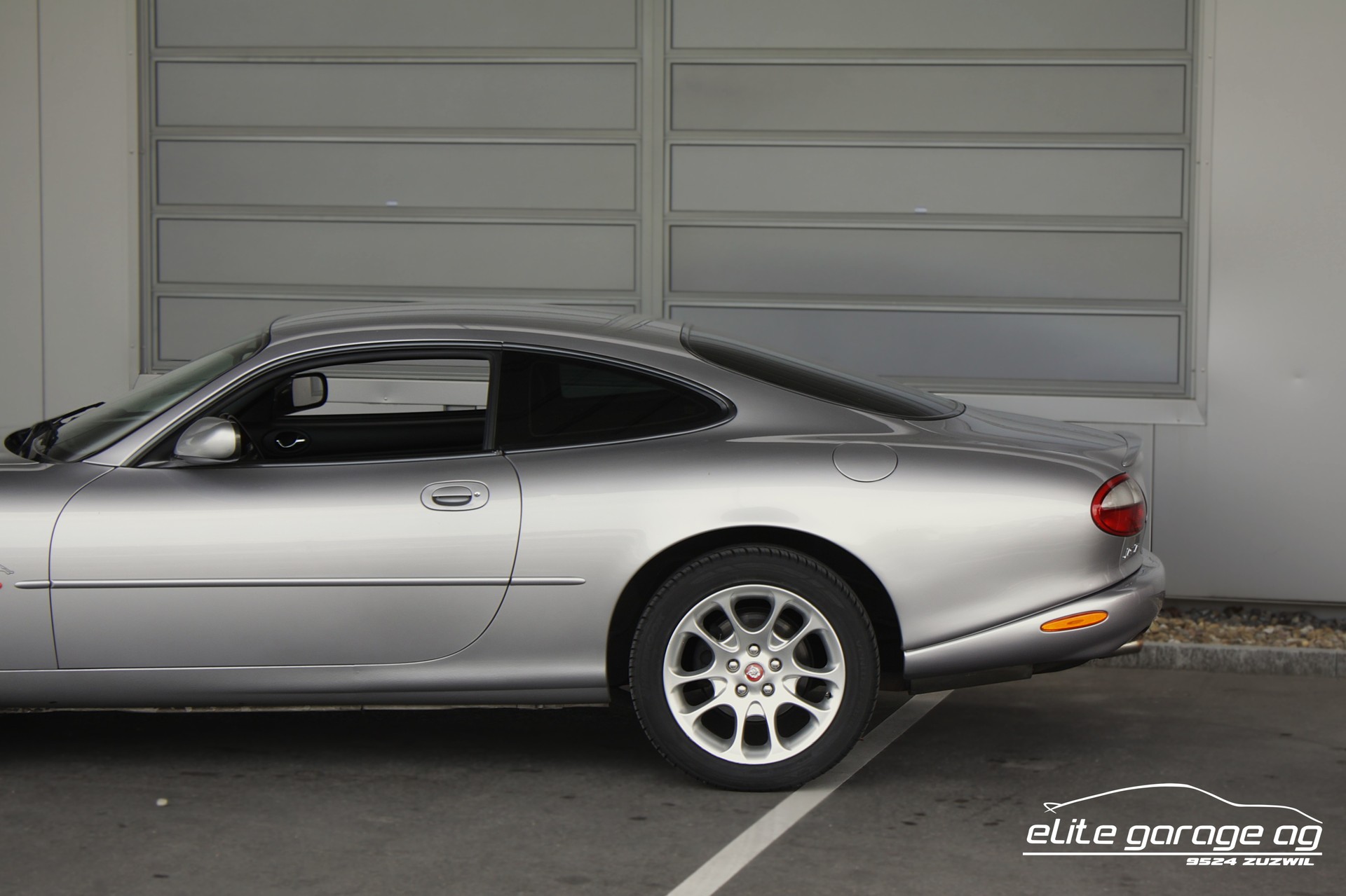JAGUAR XKR S/C-image-12