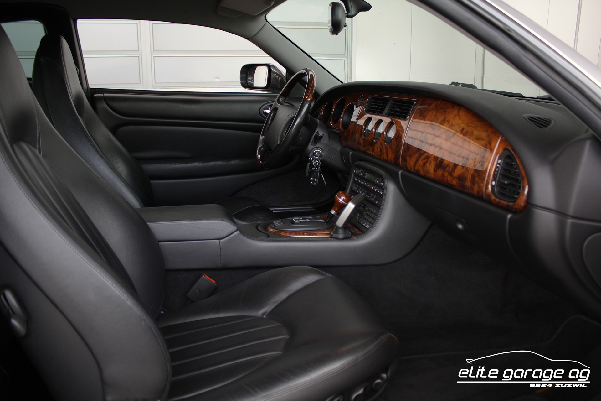 JAGUAR XKR S/C-image-15