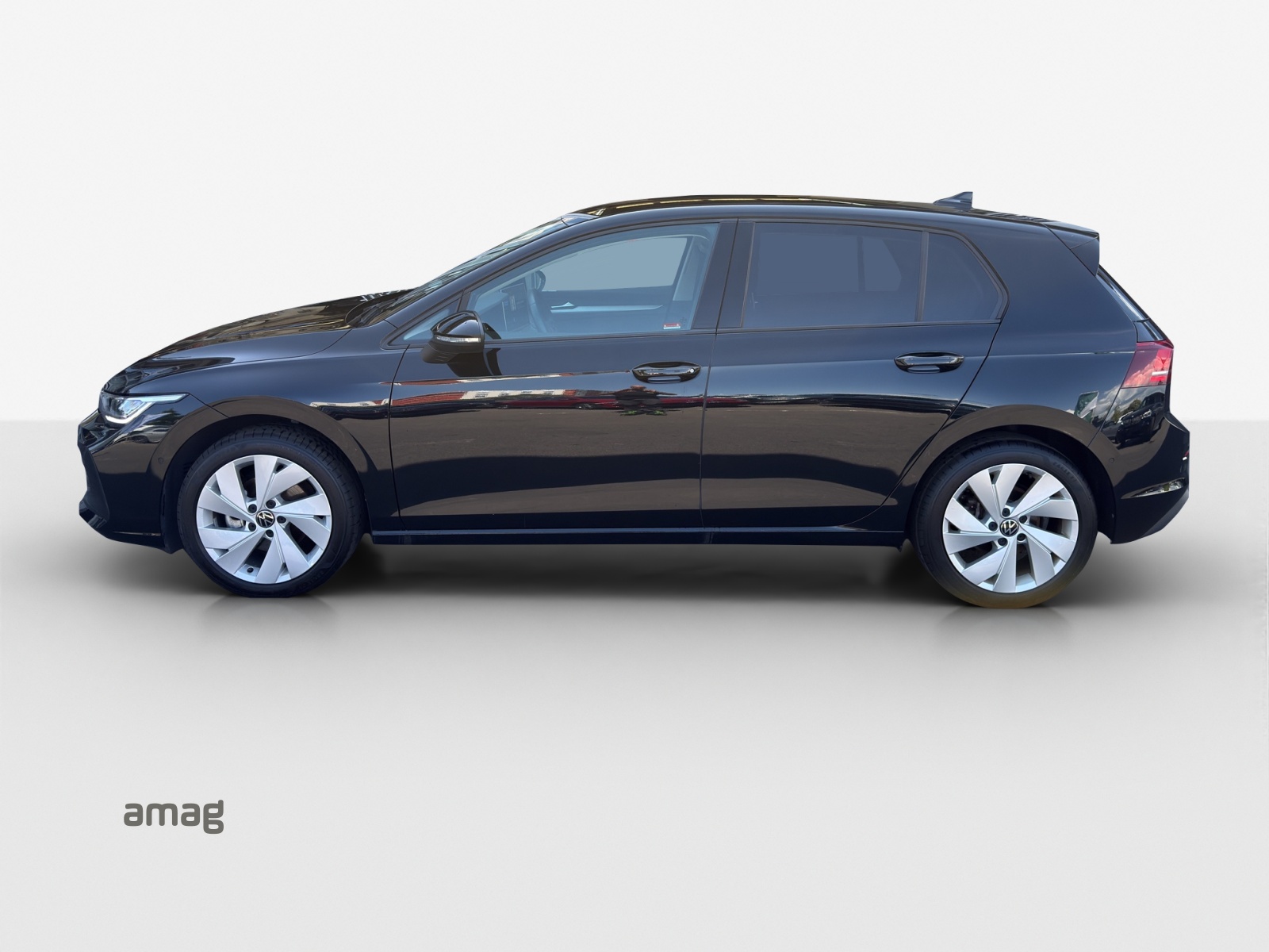 VW Golf 1.5 e TSI mHEV Life DSG-image-1