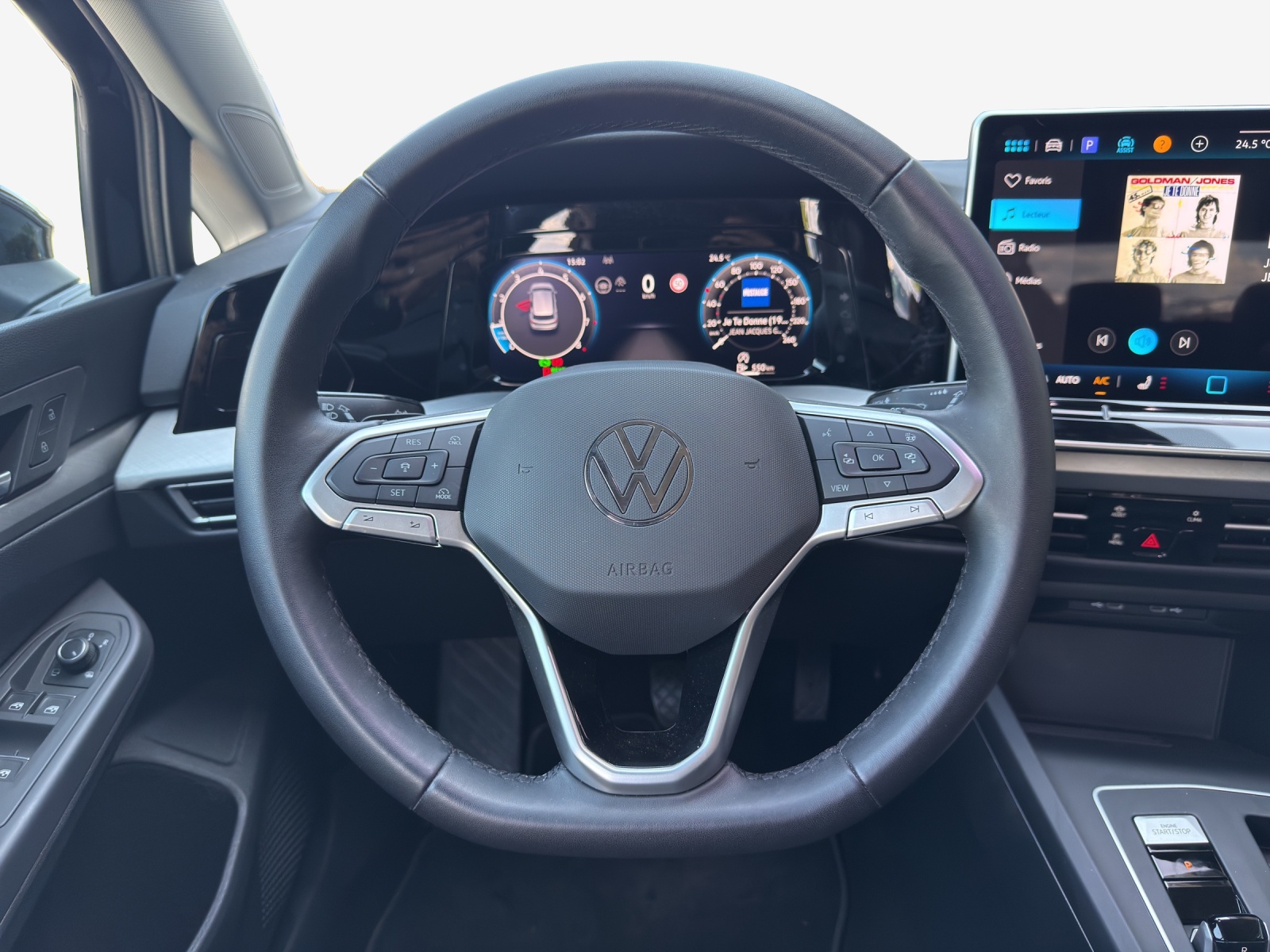VW Golf 1.5 e TSI mHEV Life DSG-image-9