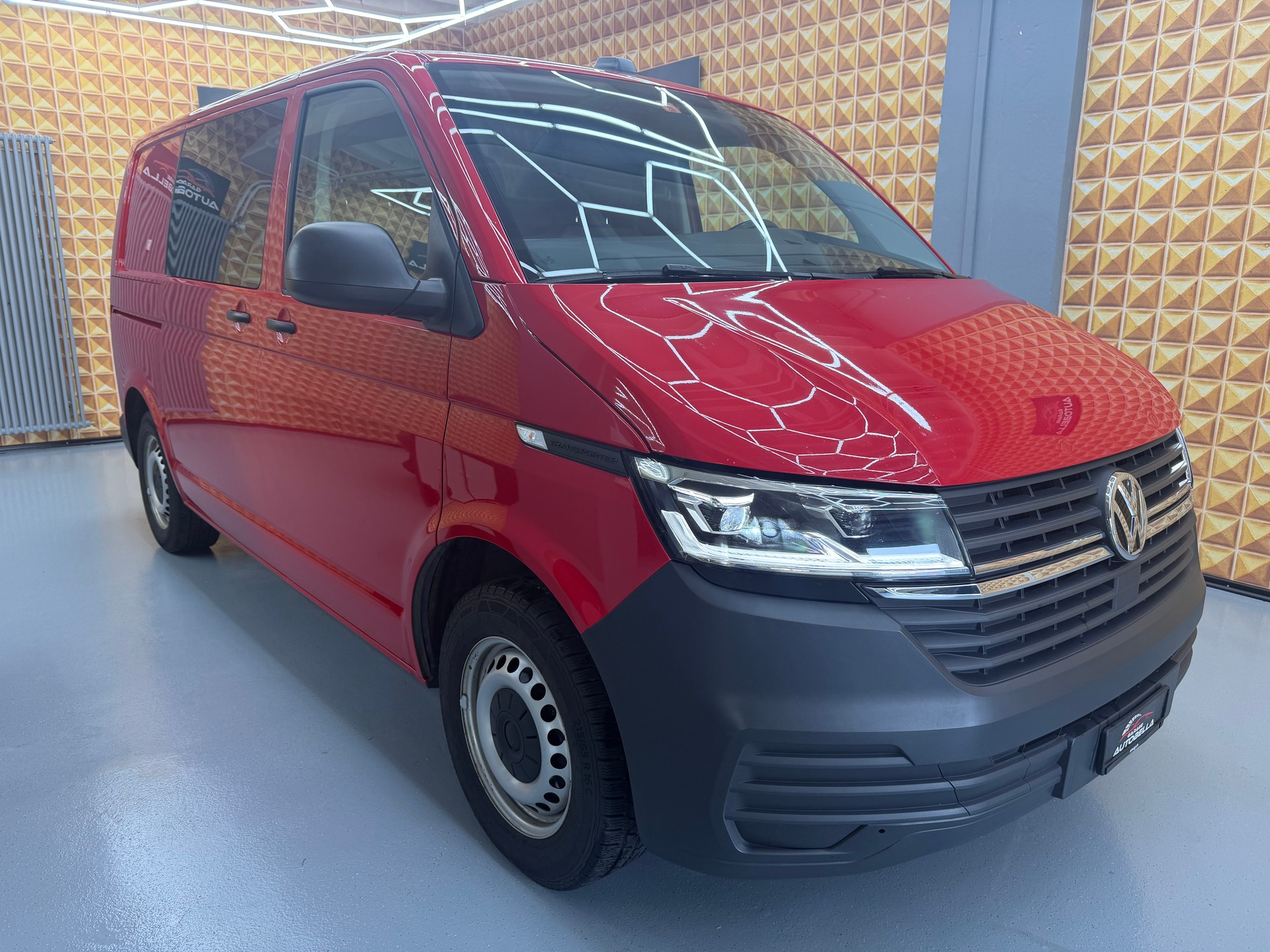 VW T6.1 2.0 TDI DSG-image-1