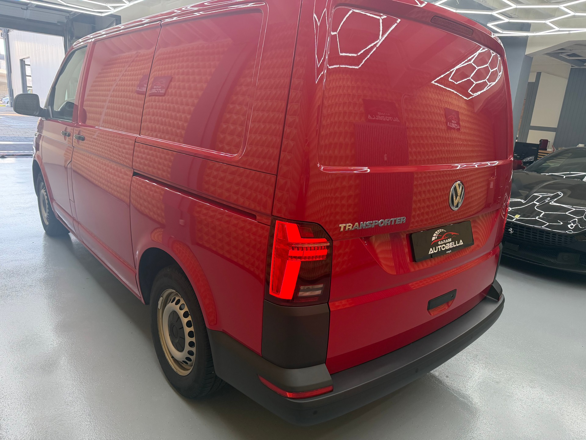 VW T6.1 2.0 TDI DSG-image-5