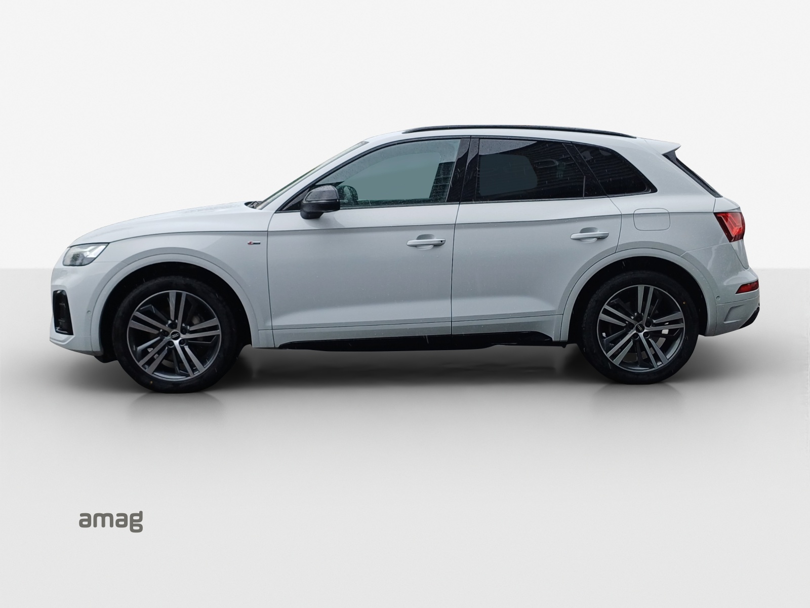 AUDI Q5 50 TFSI e PHEV S line quattro S-tronic-image-1