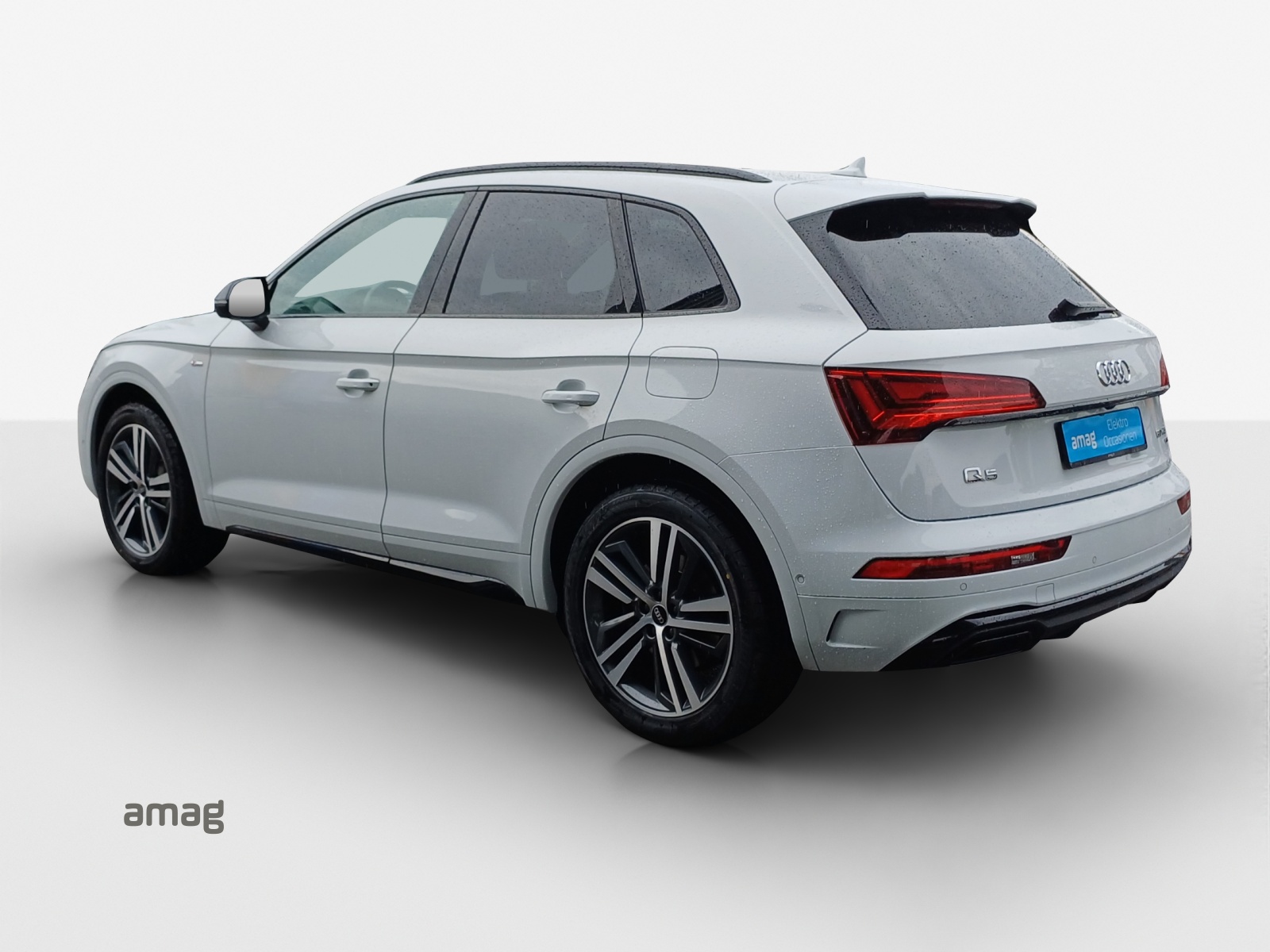 AUDI Q5 50 TFSI e PHEV S line quattro S-tronic-image-2