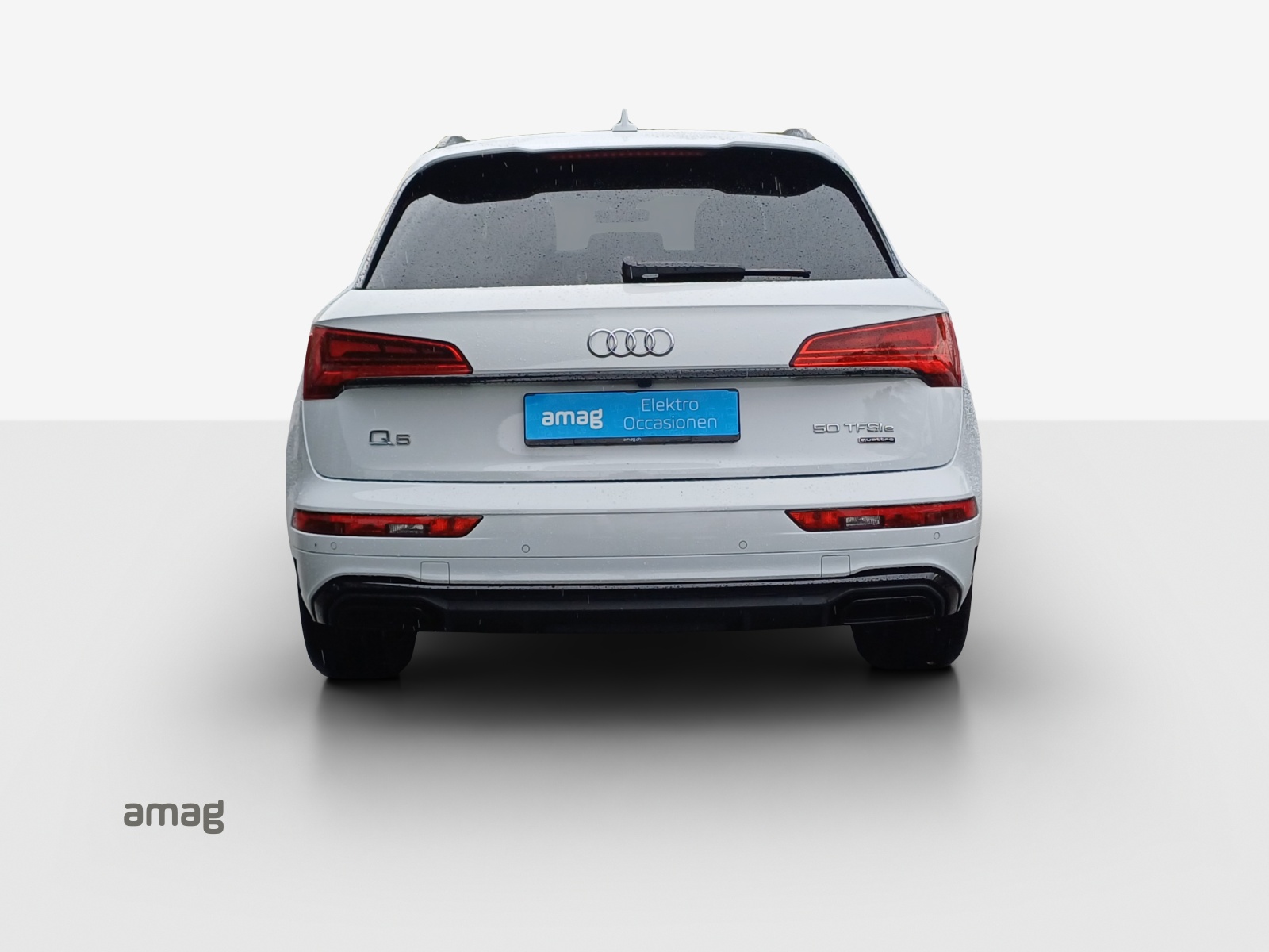 AUDI Q5 50 TFSI e PHEV S line quattro S-tronic-image-4