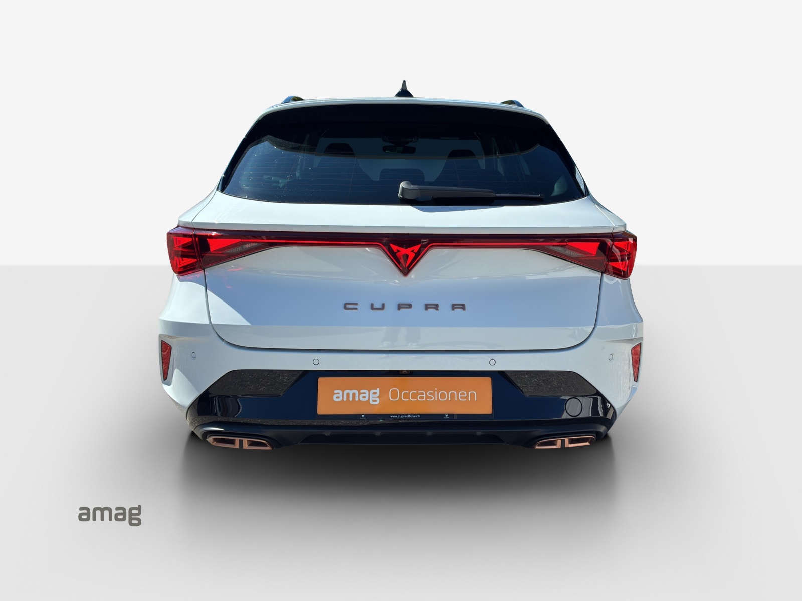 CUPRA LEON ST 1.5 e-HYBRID pHEV Black SymphonyDSG-image-3