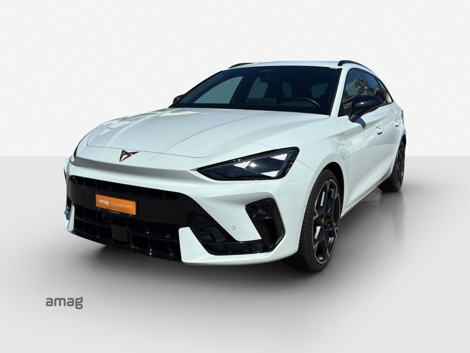 CUPRA LEON ST 1.5 e-HYBRID pHEV Black SymphonyDSG-image-0
