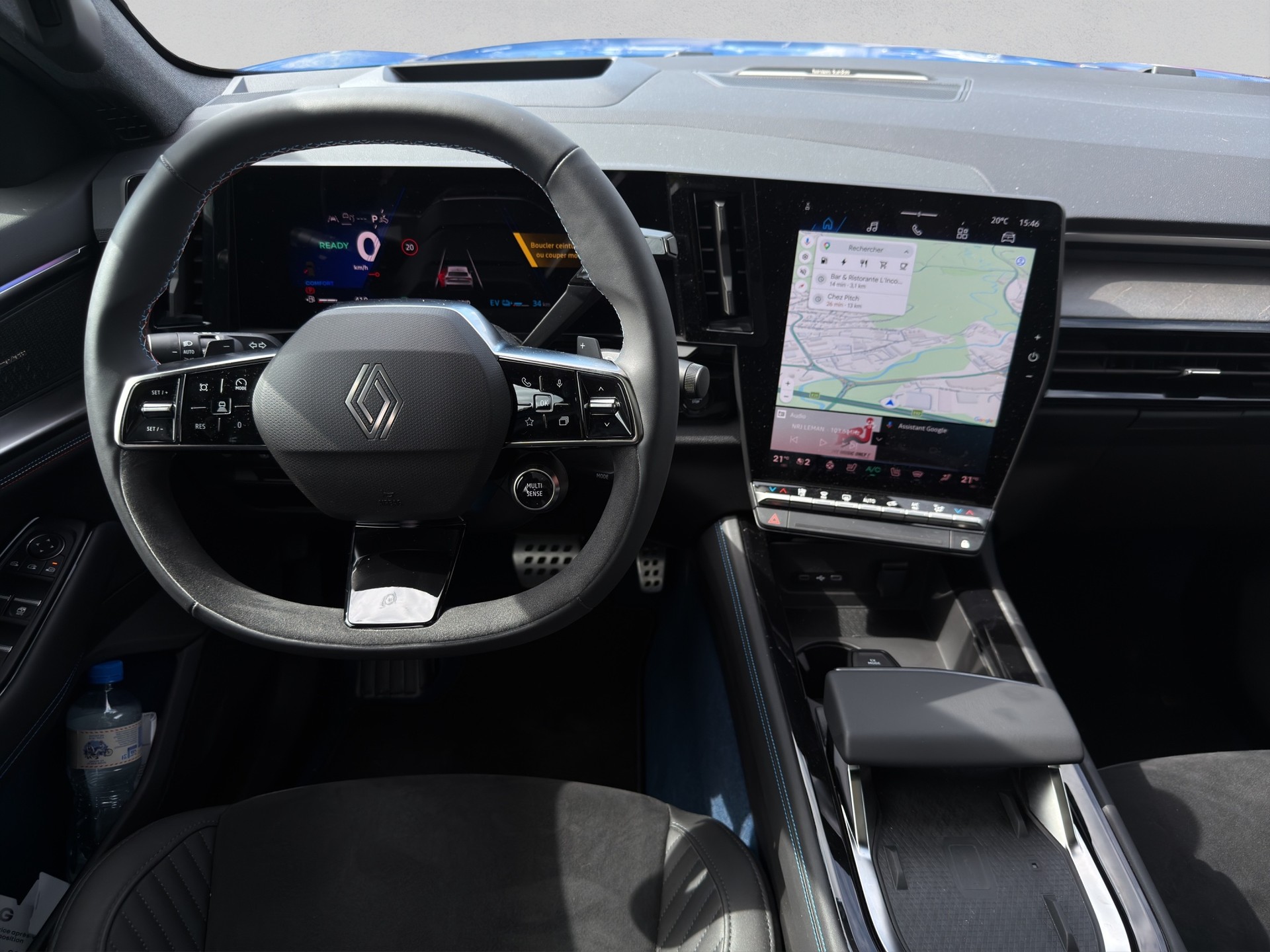 RENAULT Rafale 1.2 E-Tech Plug-in Hybrid 300 4x4 Atelier Alpine-image-13