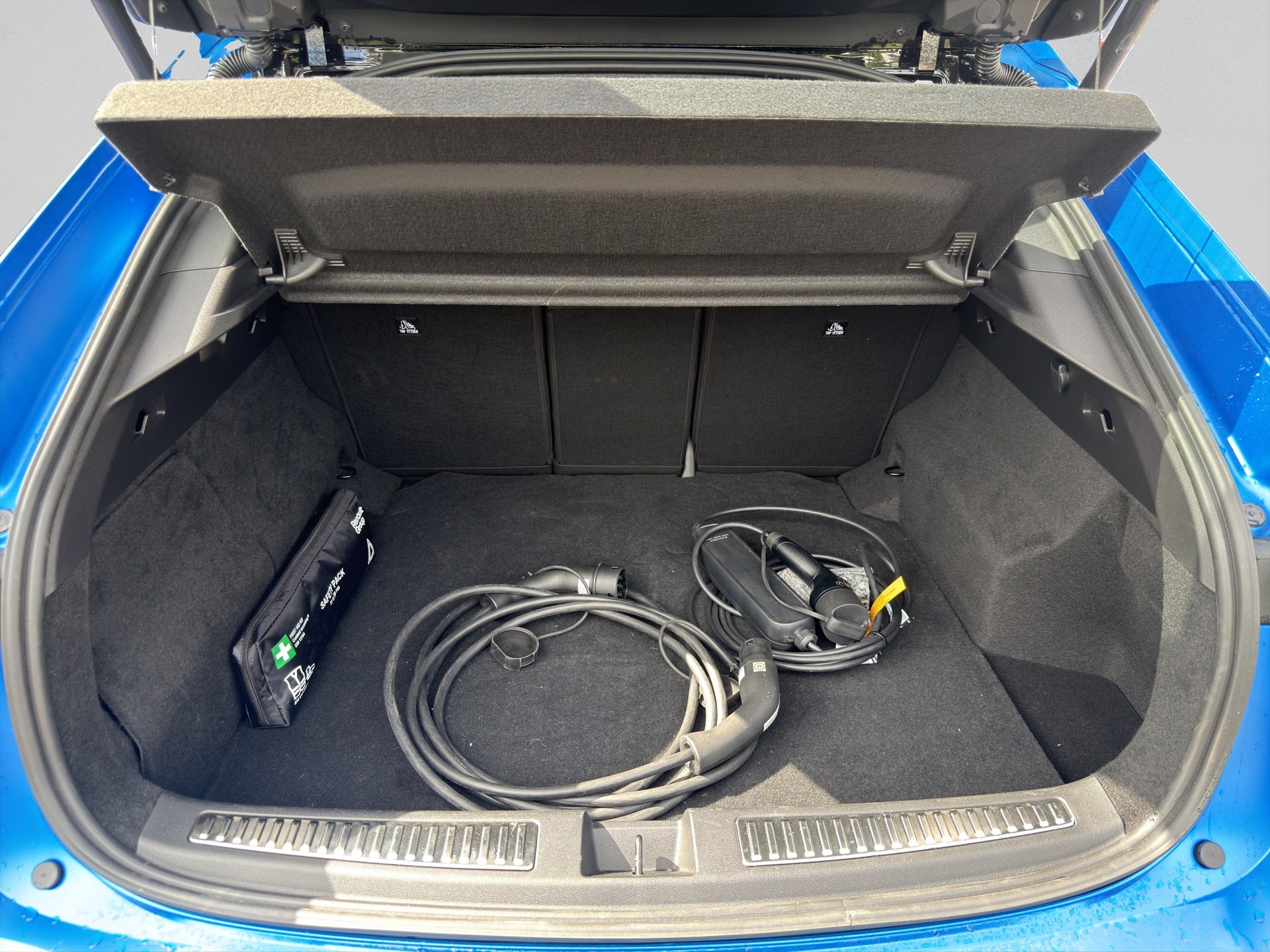 RENAULT Rafale 1.2 E-Tech Plug-in Hybrid 300 4x4 Atelier Alpine-image-15