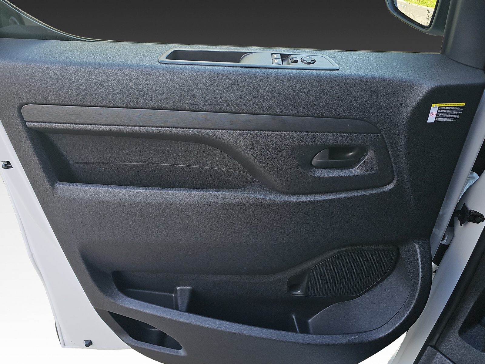 TOYOTA Proace EV 75kWh Long Meister-image-11