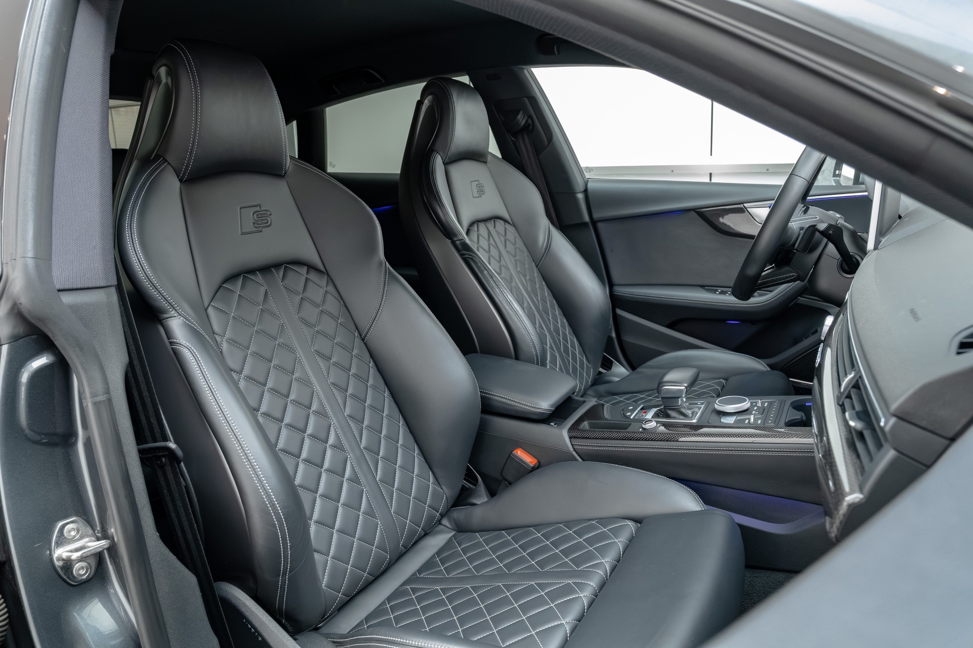 AUDI S5 Sportback 3.0 TFSI quattro tiptronic-image-10