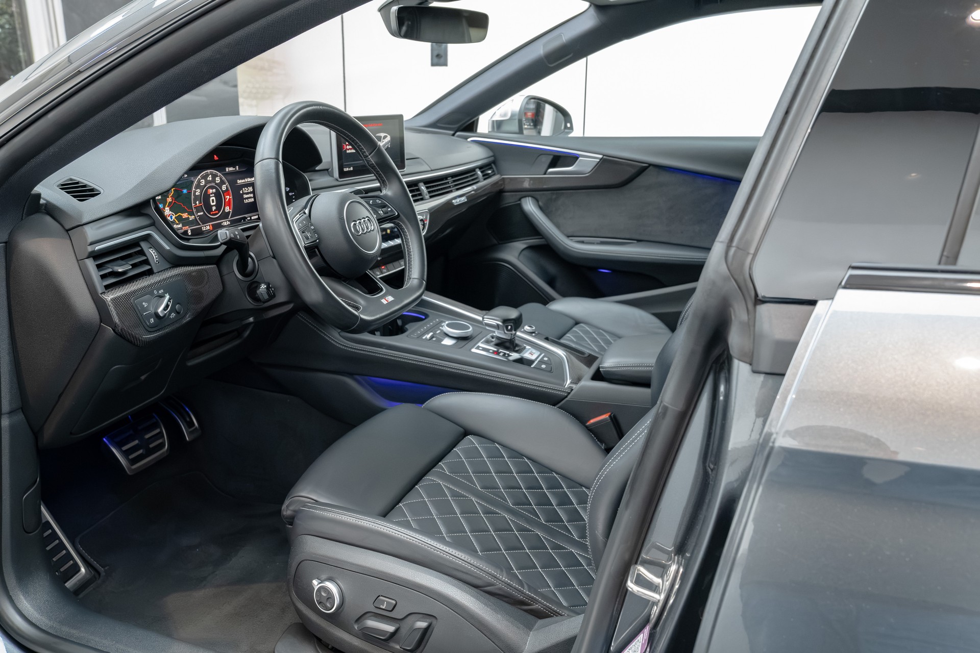 AUDI S5 Sportback 3.0 TFSI quattro tiptronic-image-14