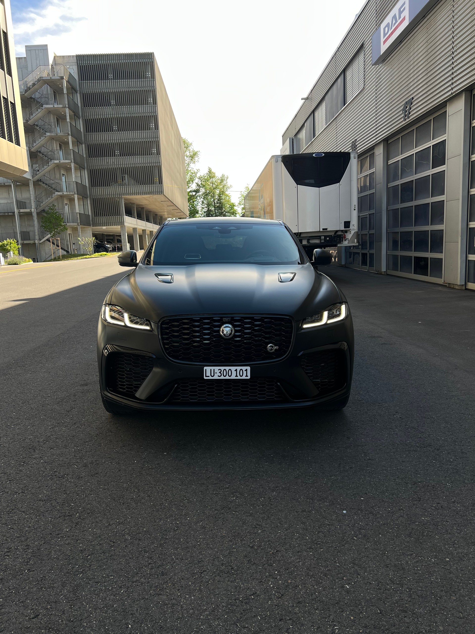 JAGUAR F-Pace 5.0 V8 SVR AWD-image-0