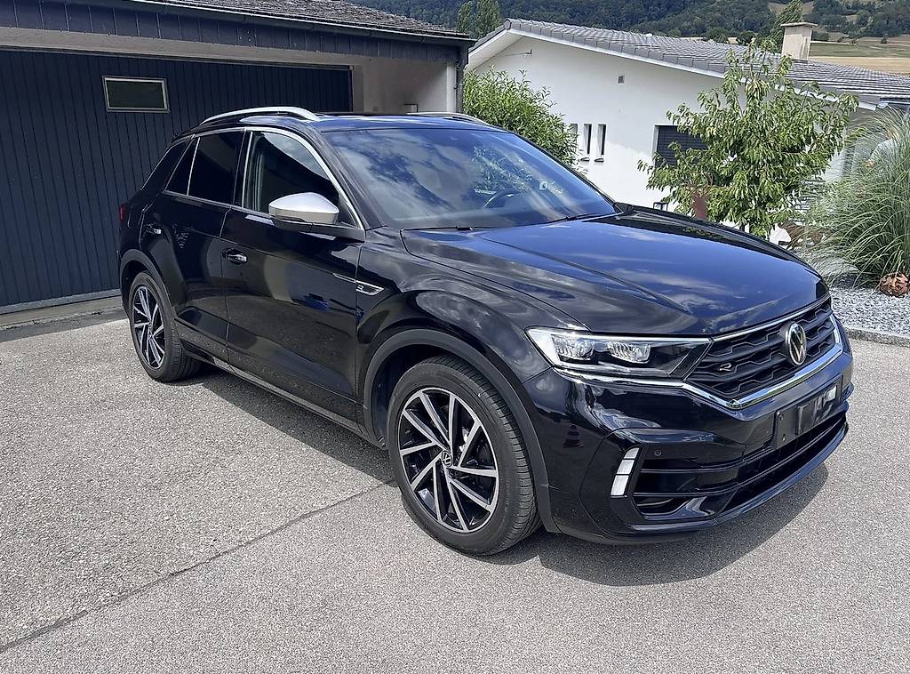 VW T-ROC-image-0