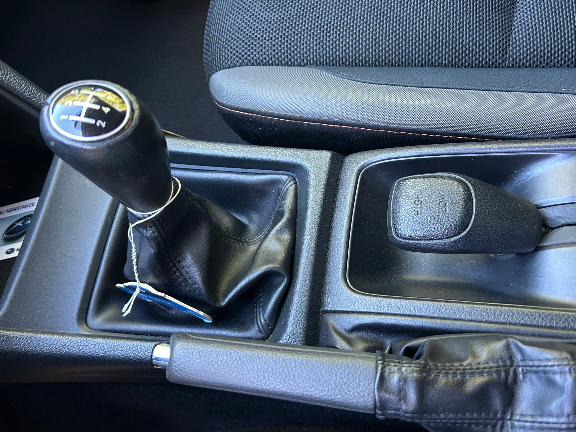 SUBARU XV 1.6 Swiss Two-image-9