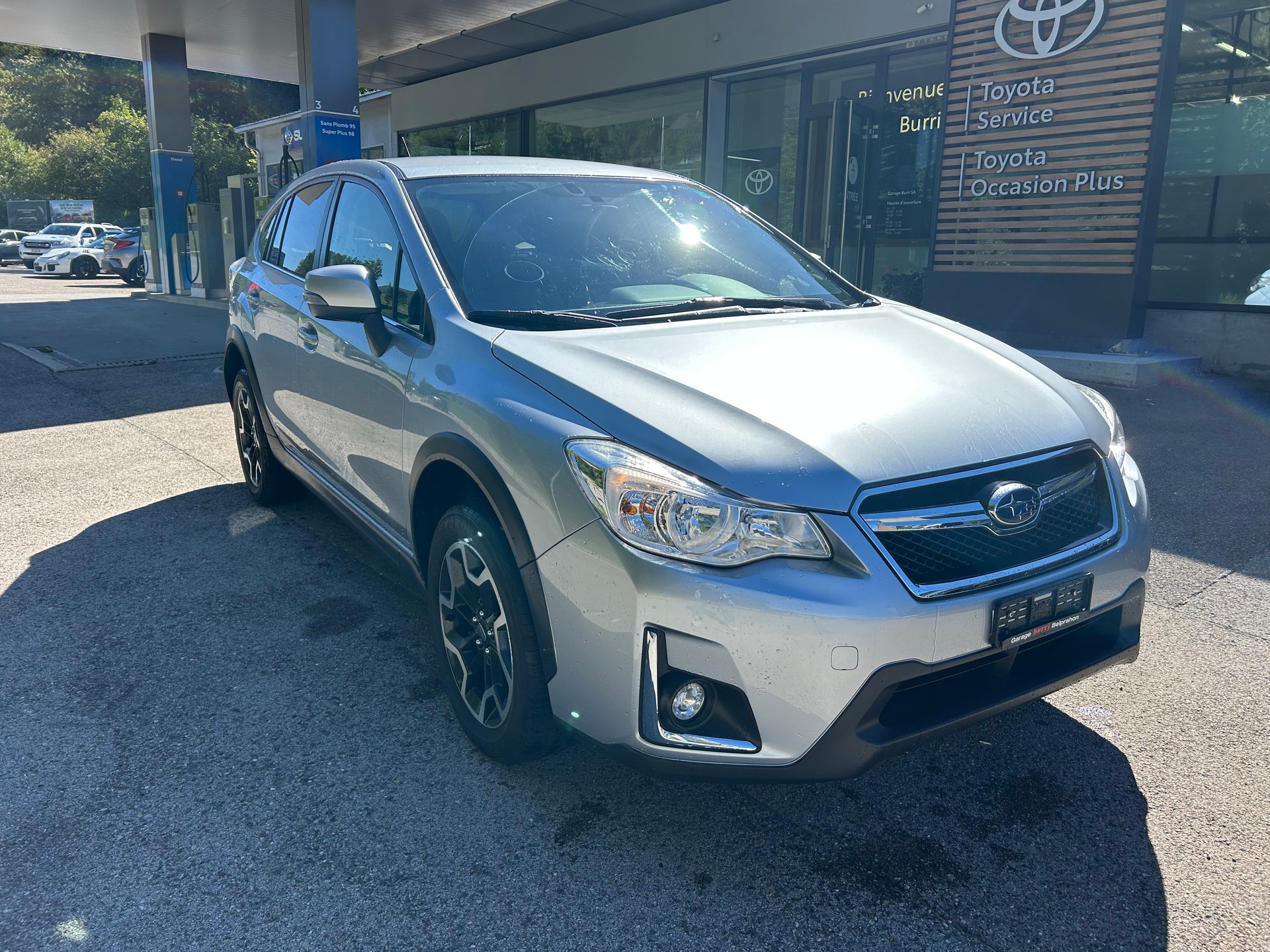 SUBARU XV 1.6 Swiss Two-image-1